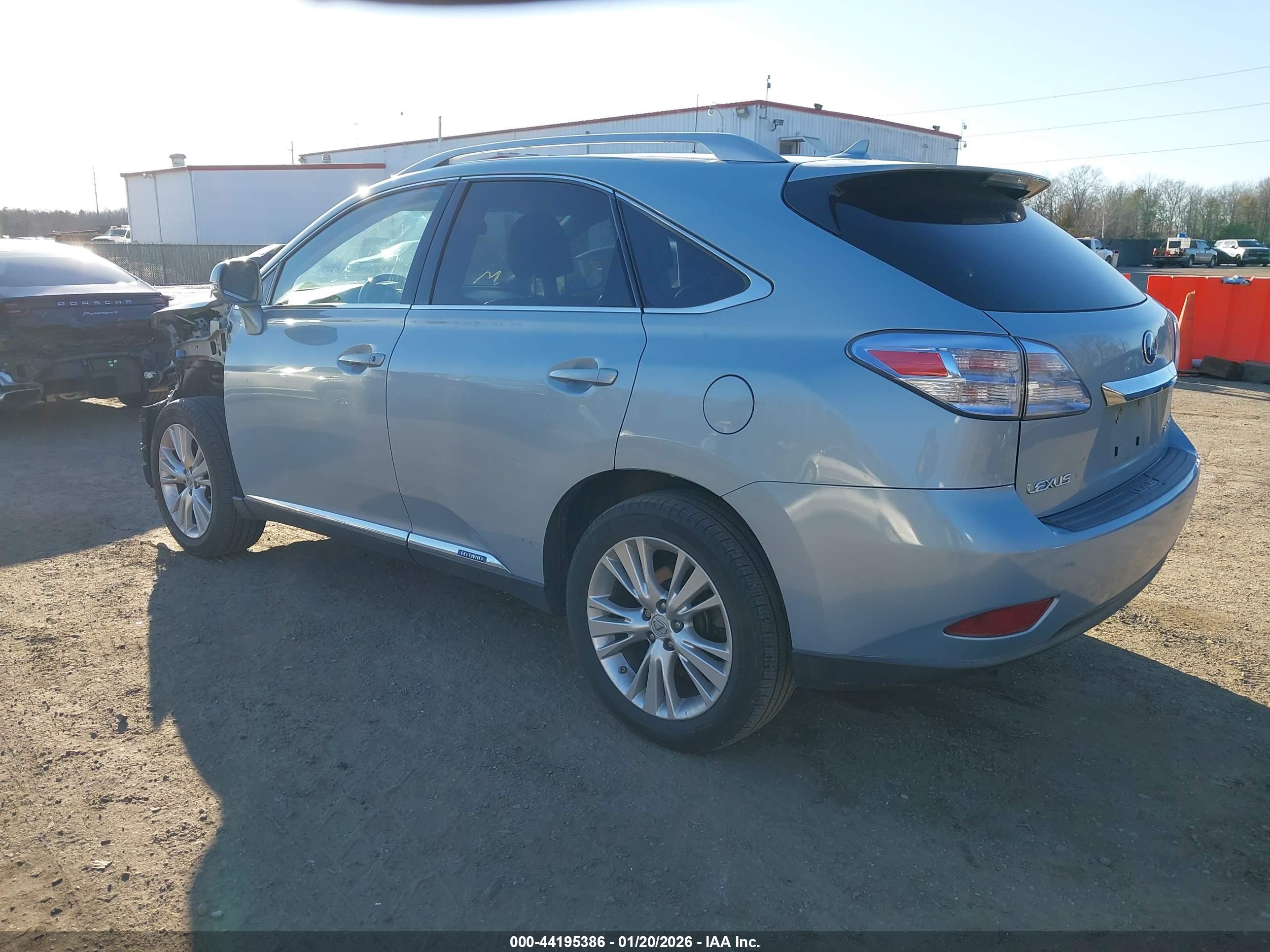 LEXUS RX image 3