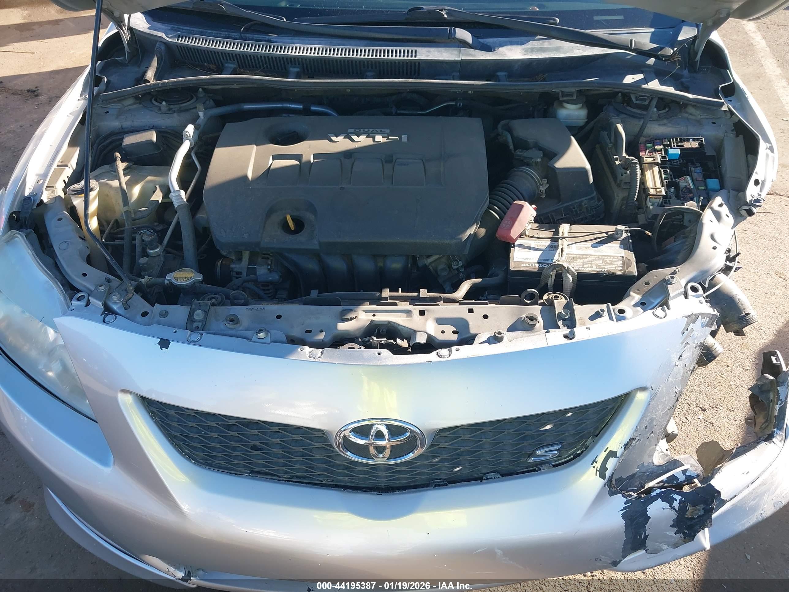 TOYOTA COROLLA image 10