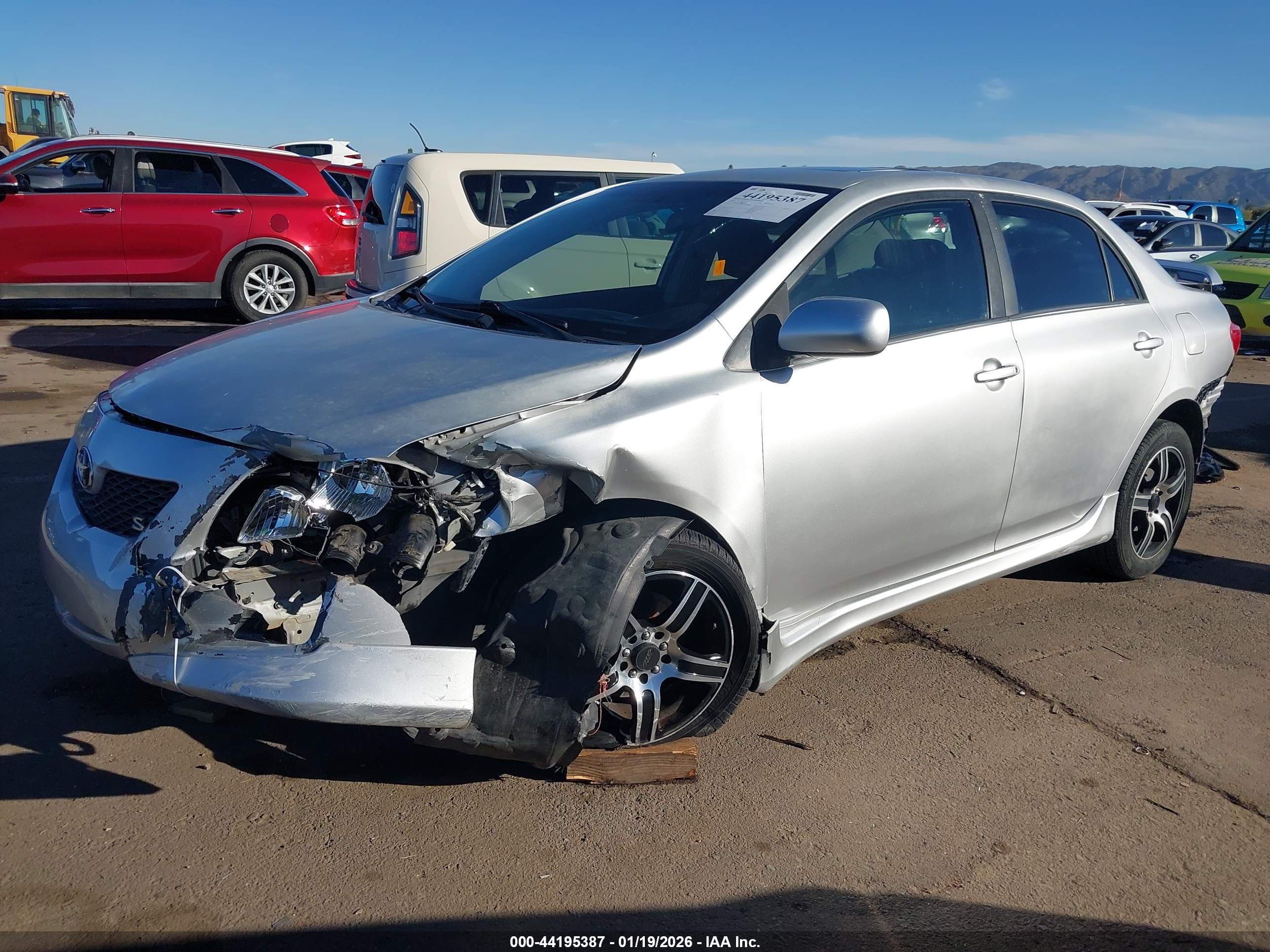TOYOTA COROLLA image 2