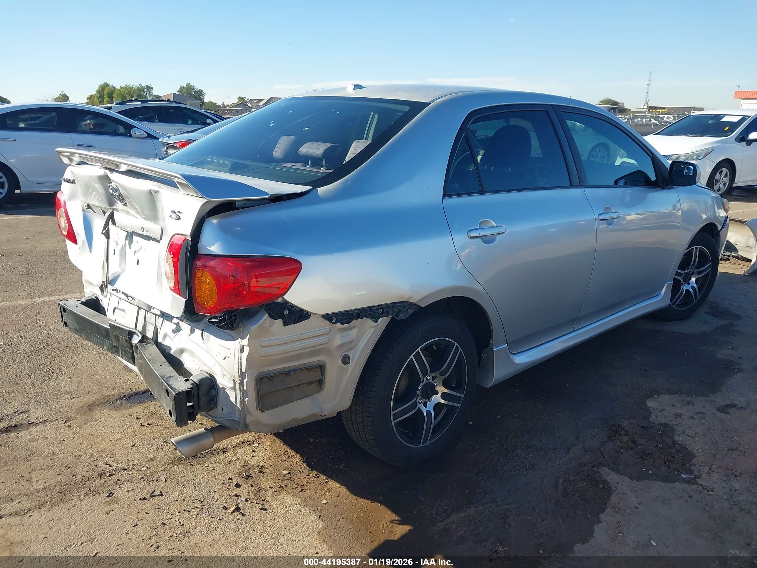 TOYOTA COROLLA image 4