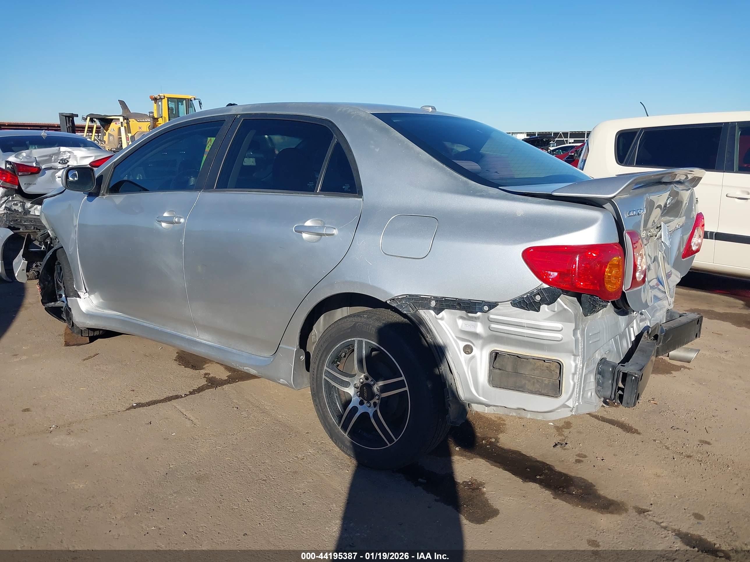 TOYOTA COROLLA image 6
