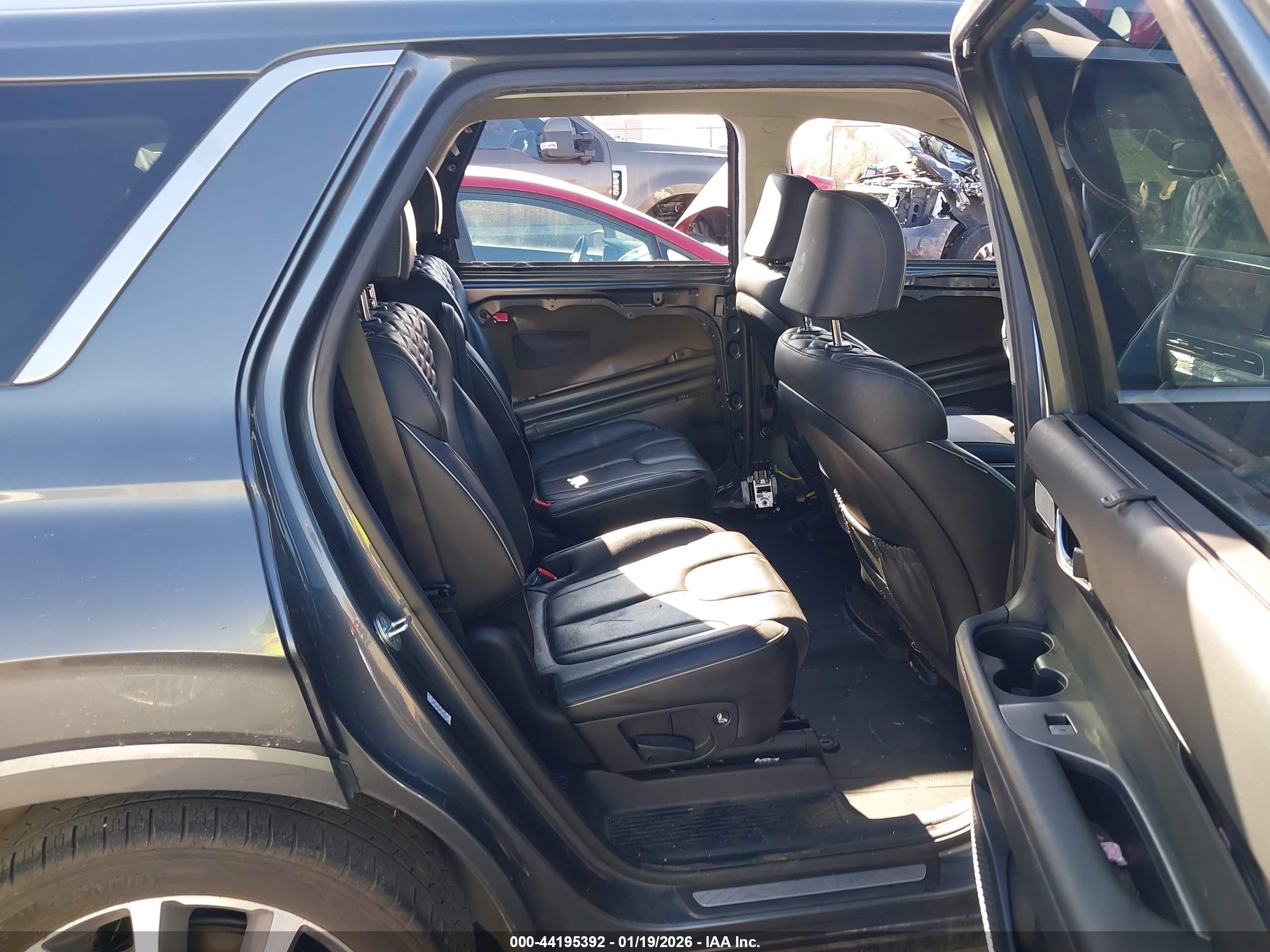 HYUNDAI PALISADE image 8