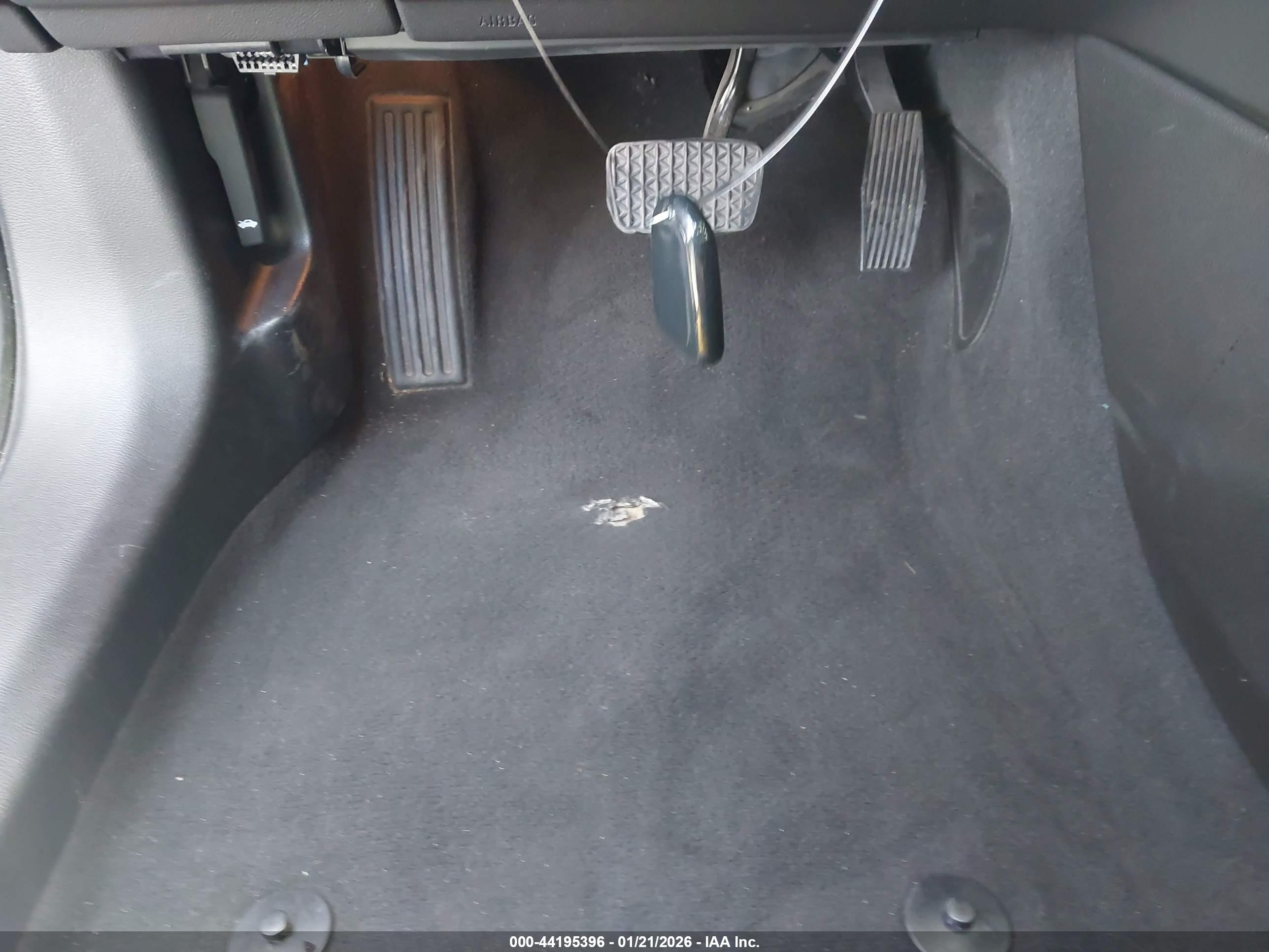 CADILLAC XTS image 11