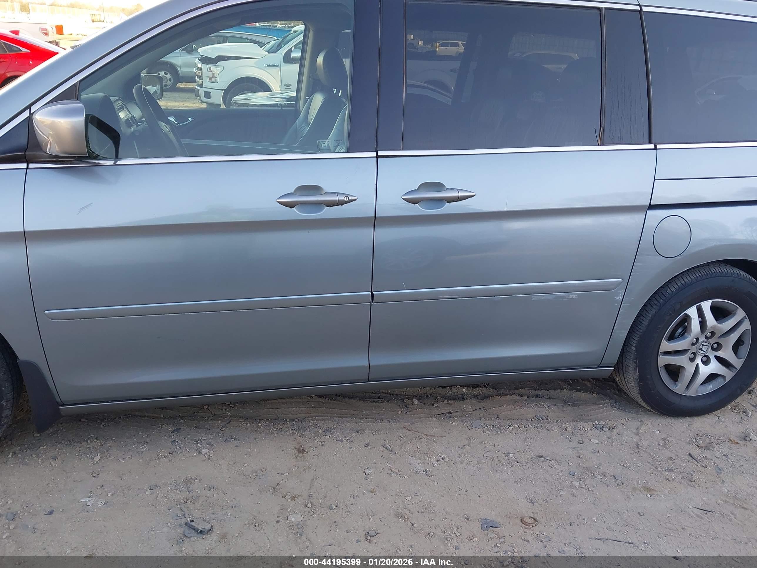 HONDA ODYSSEY image 6