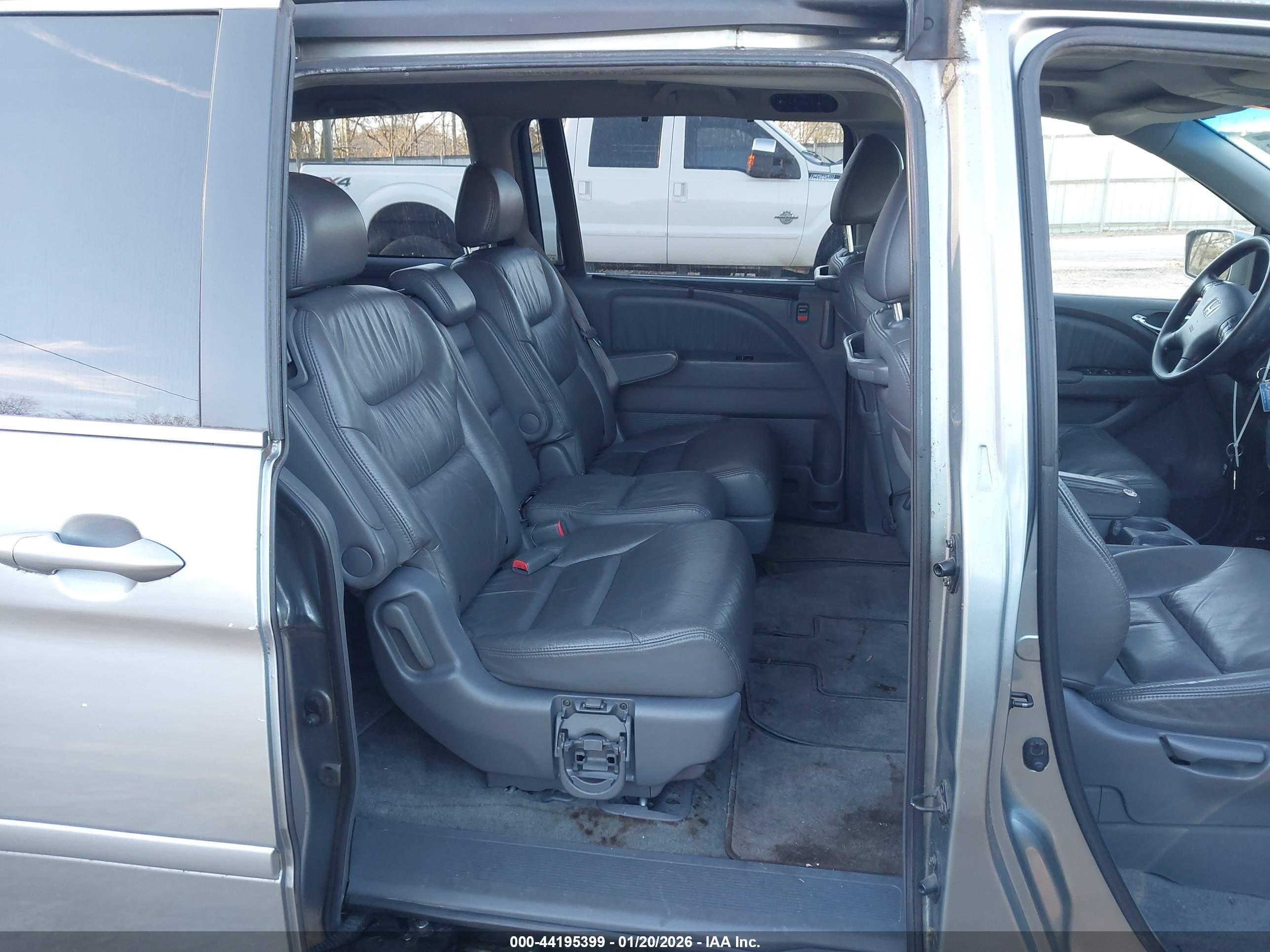HONDA ODYSSEY image 8