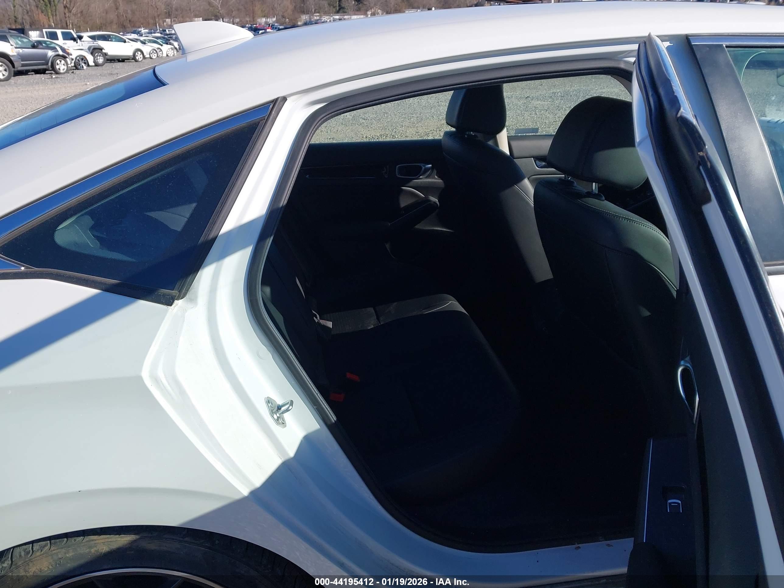 HONDA CIVIC image 8