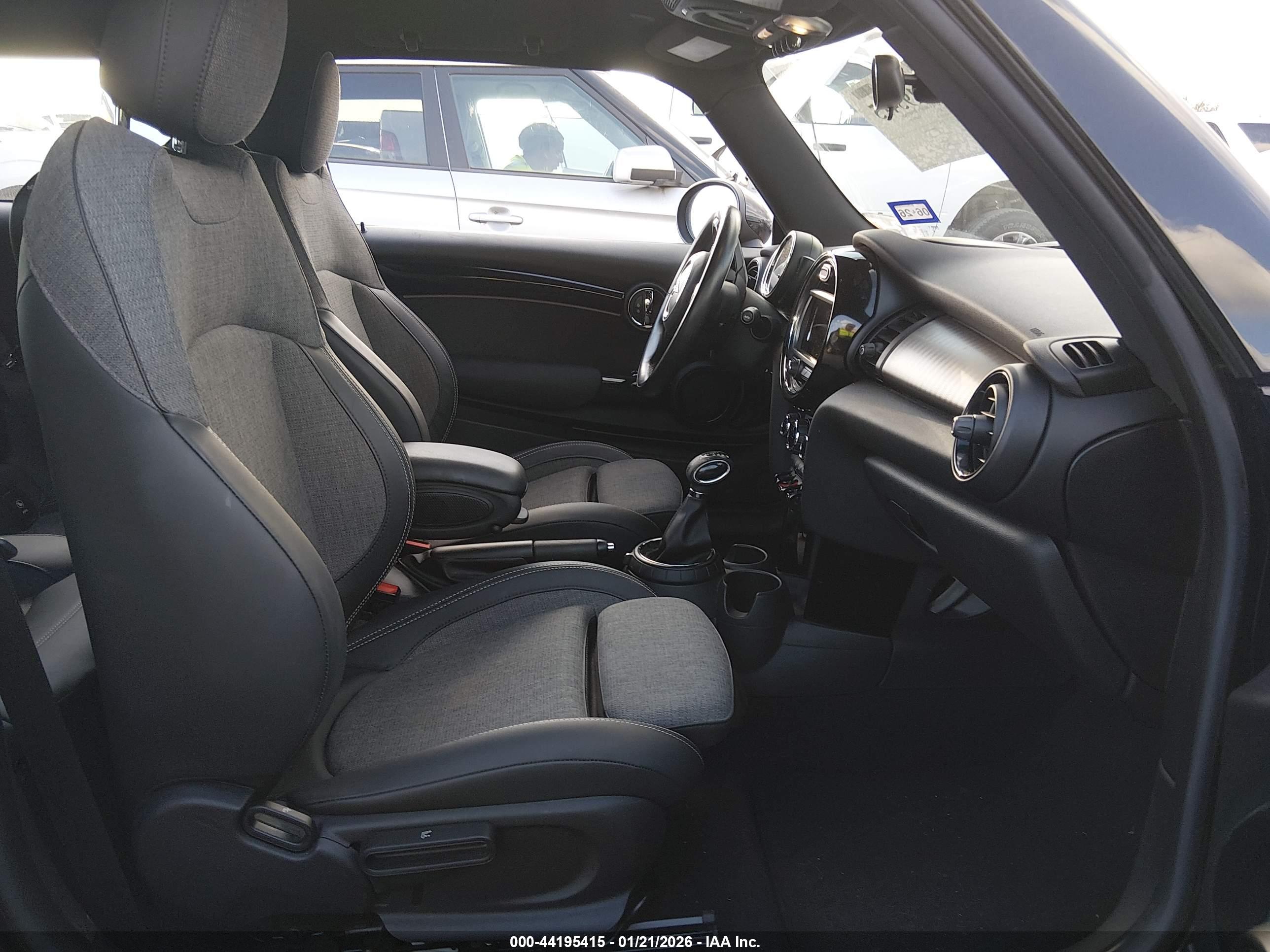MINI HARDTOP image 5