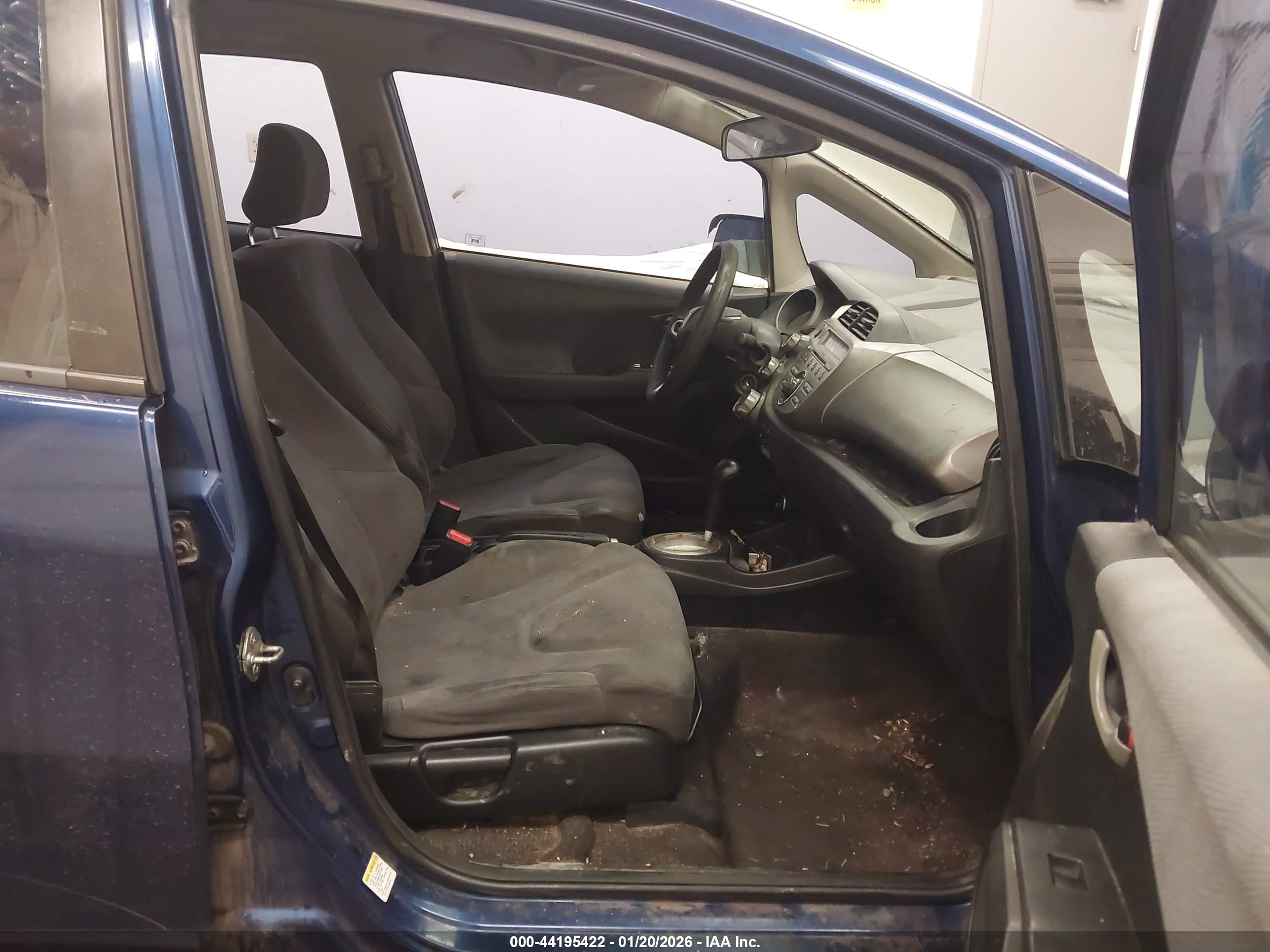 HONDA FIT image 5