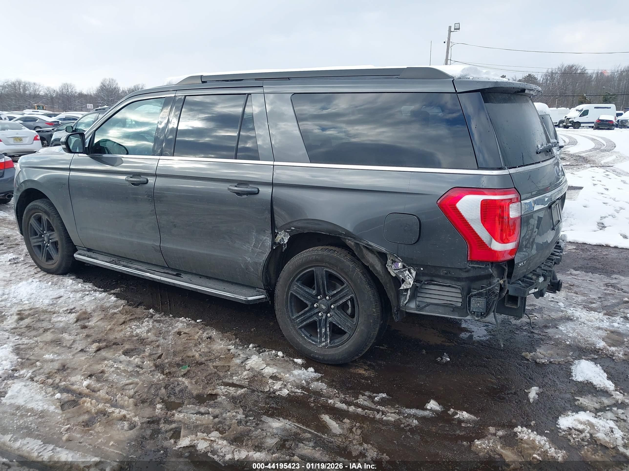 FORD EXPEDITION image 6