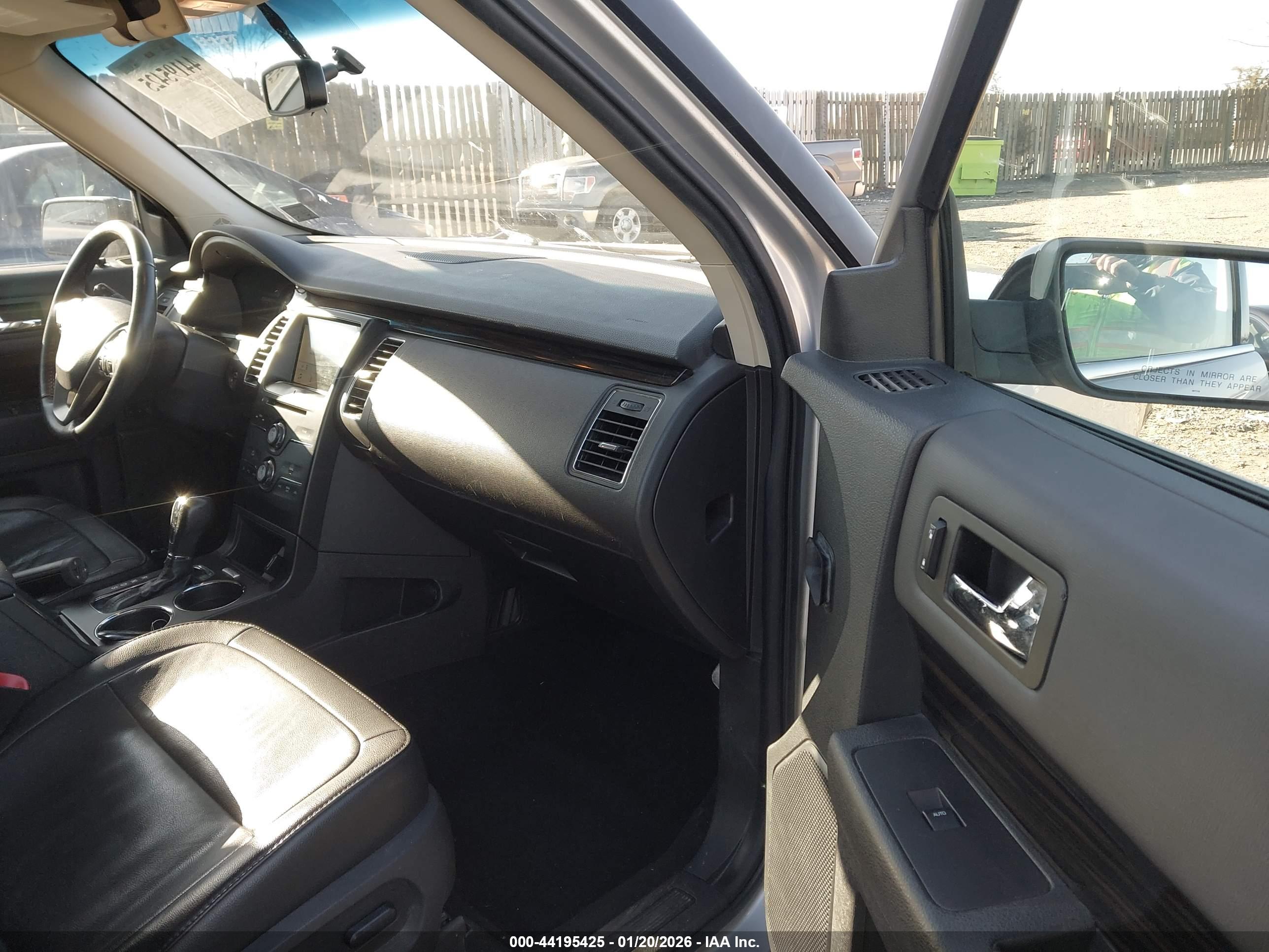 FORD FLEX image 5
