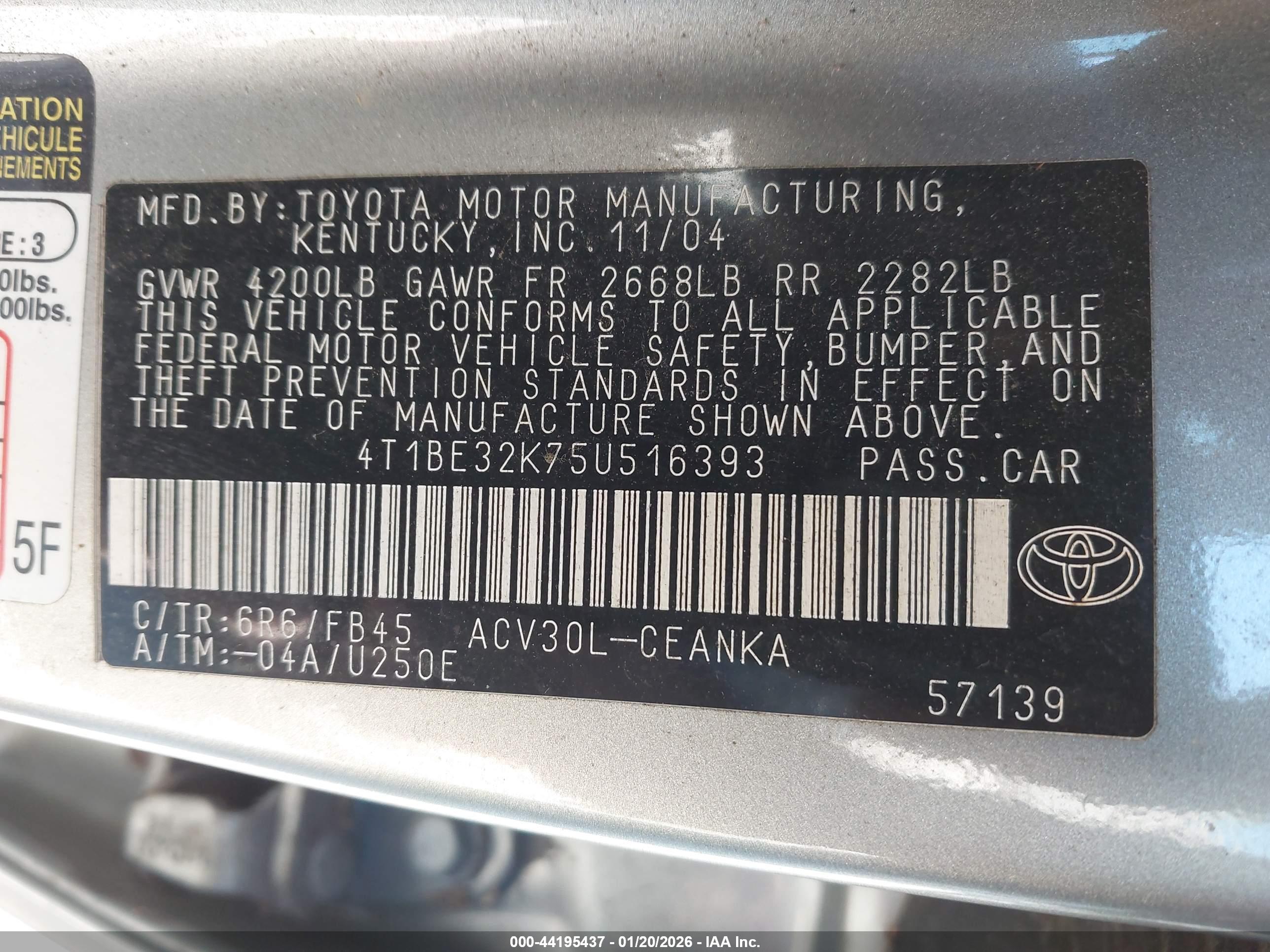 TOYOTA CAMRY image 9