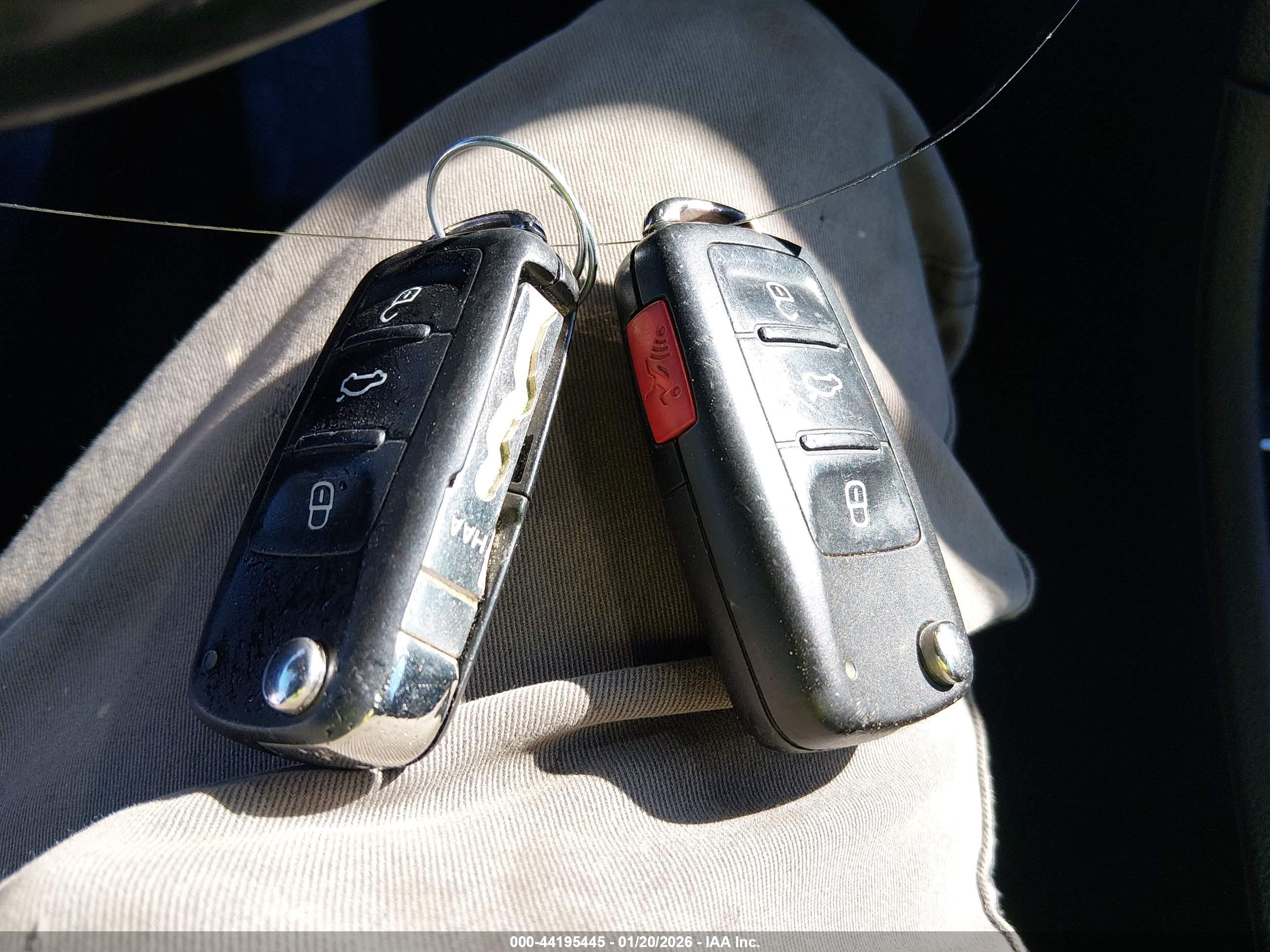 VOLKSWAGEN PASSAT image 11