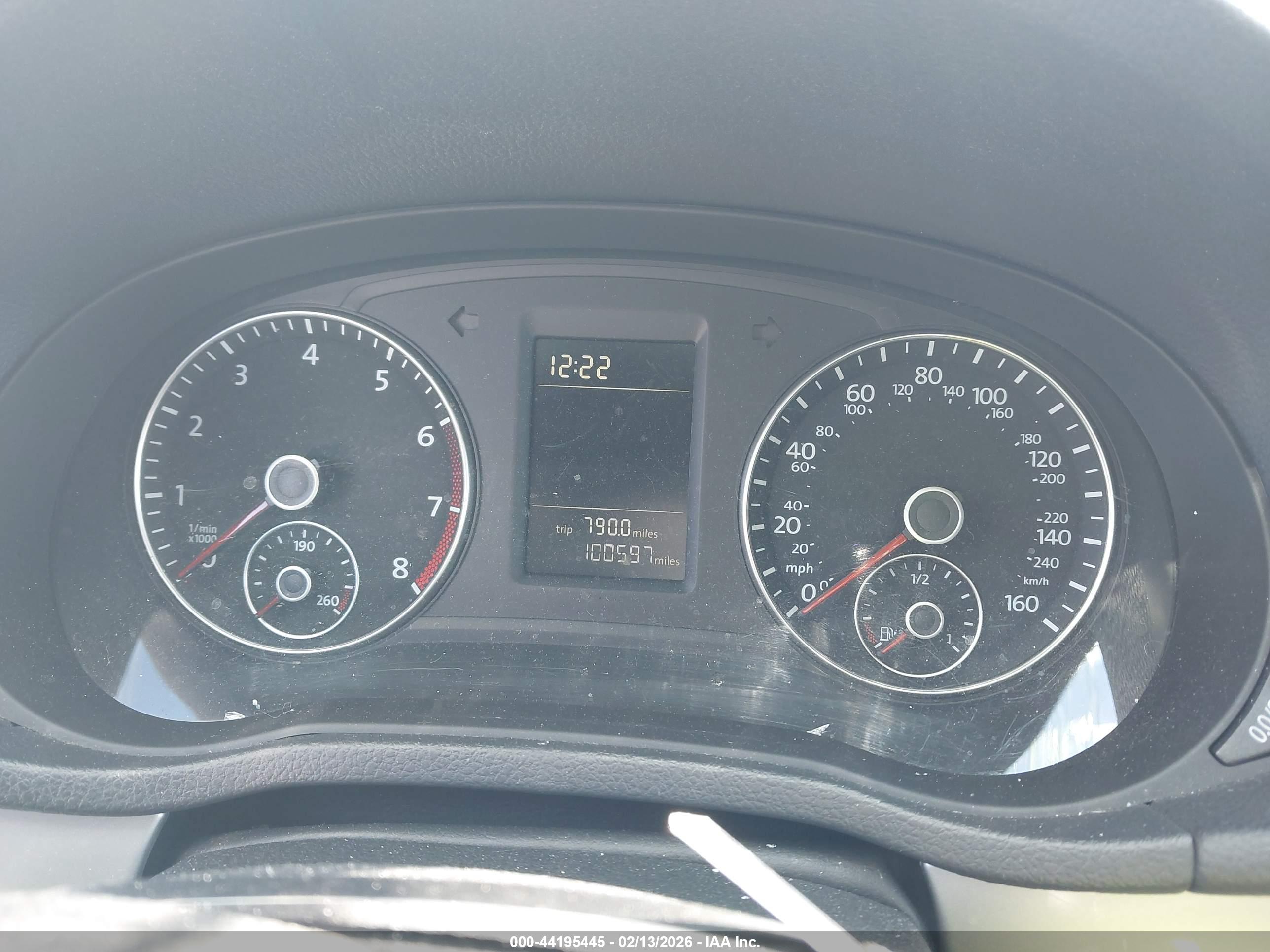 VOLKSWAGEN PASSAT image 7