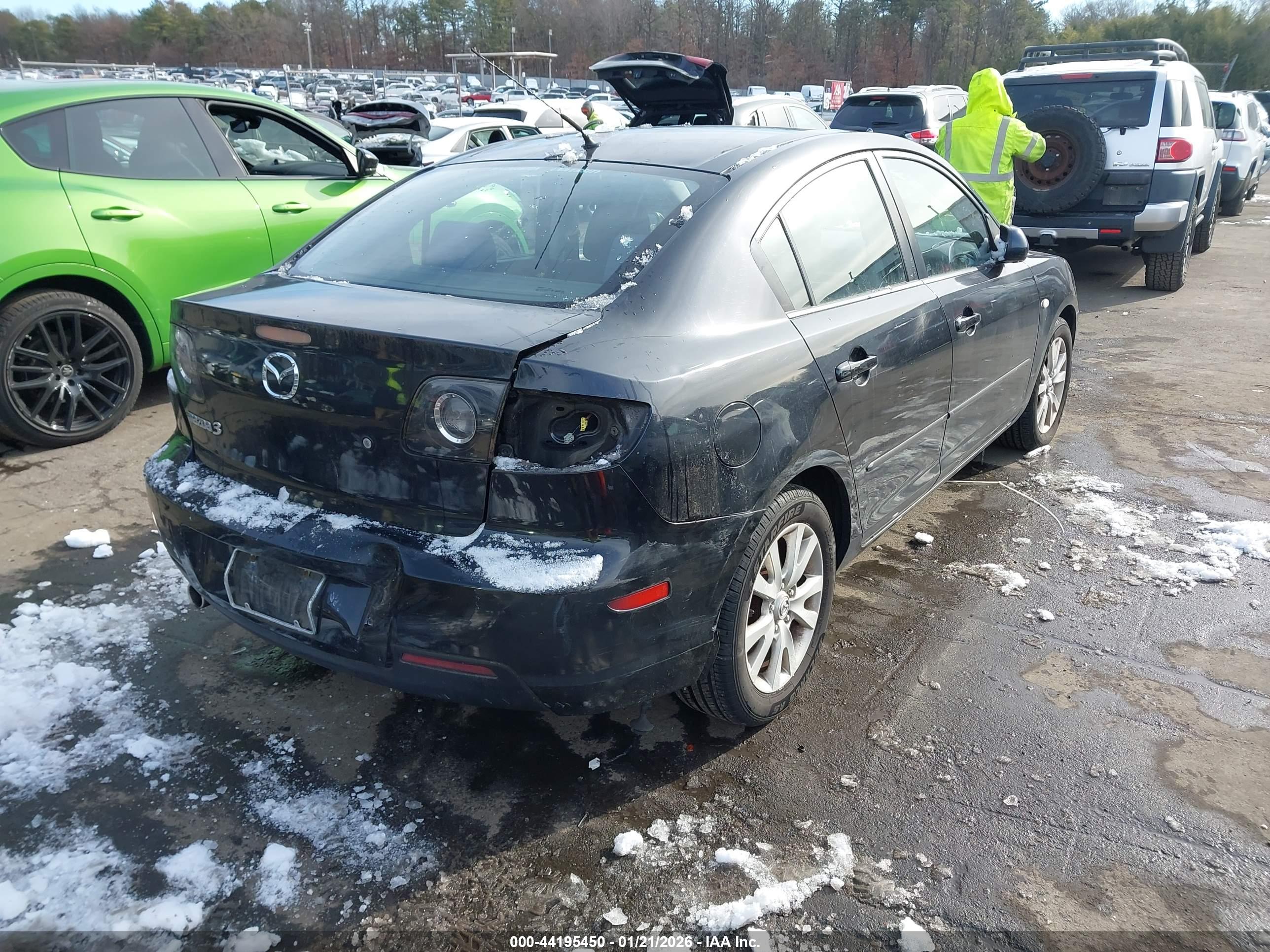 MAZDA MAZDA3 image 4