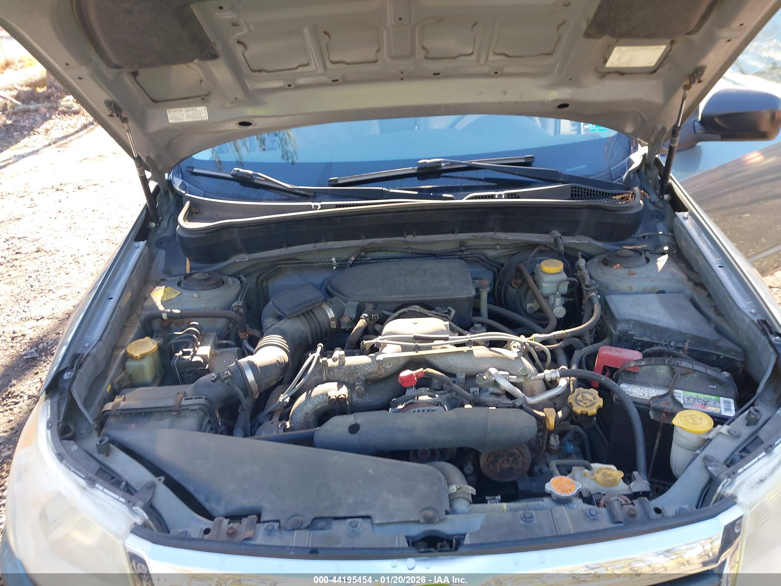 SUBARU FORESTER image 10