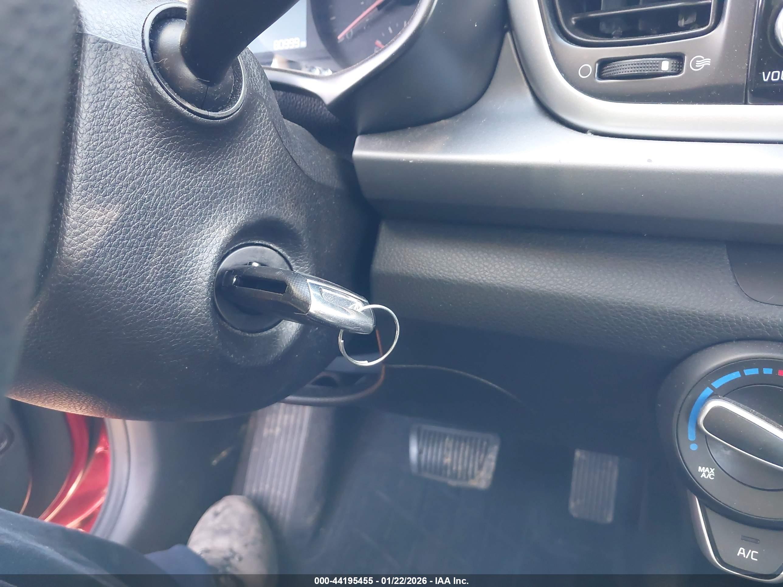 KIA RIO image 11