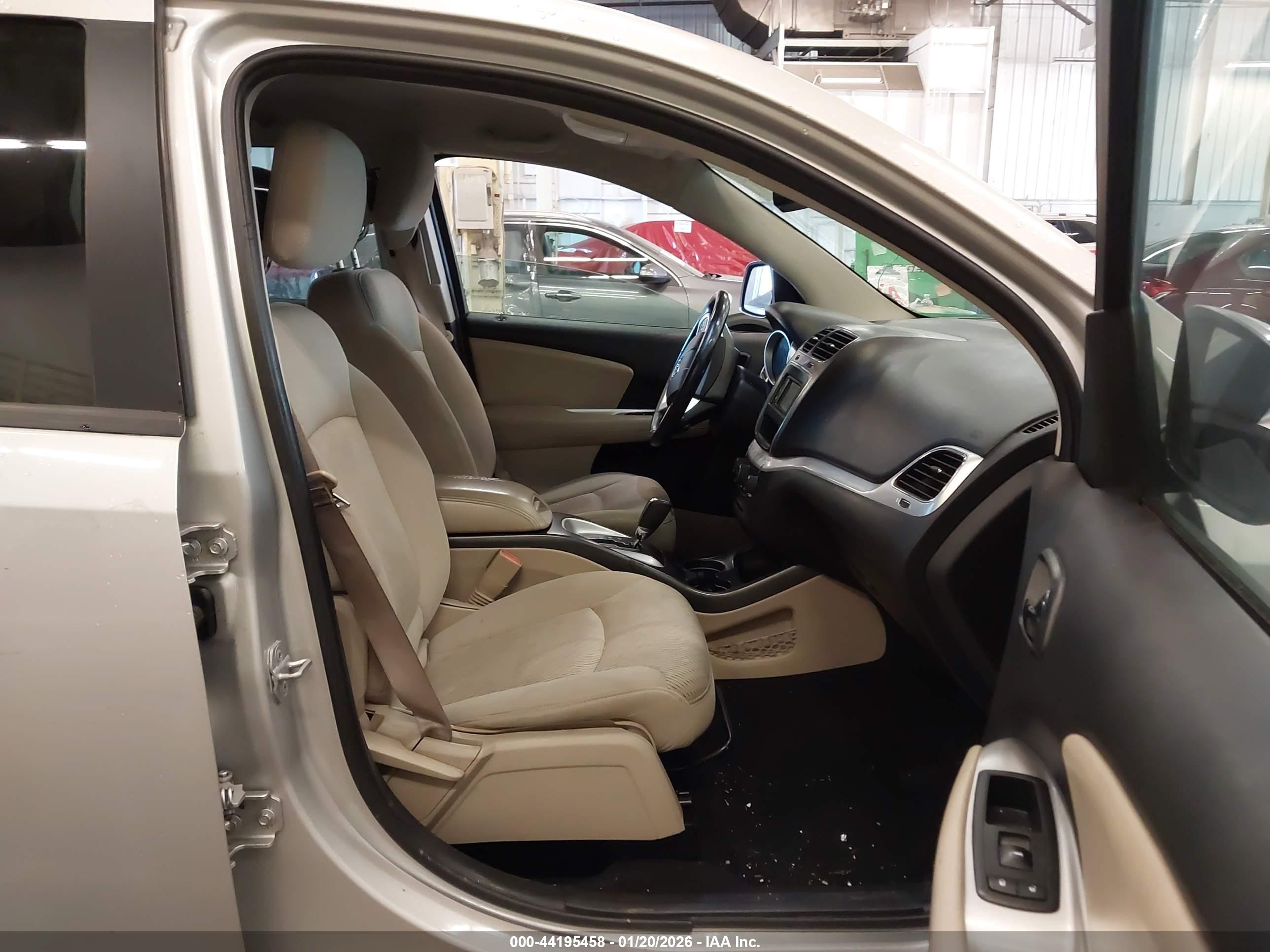 DODGE JOURNEY image 5