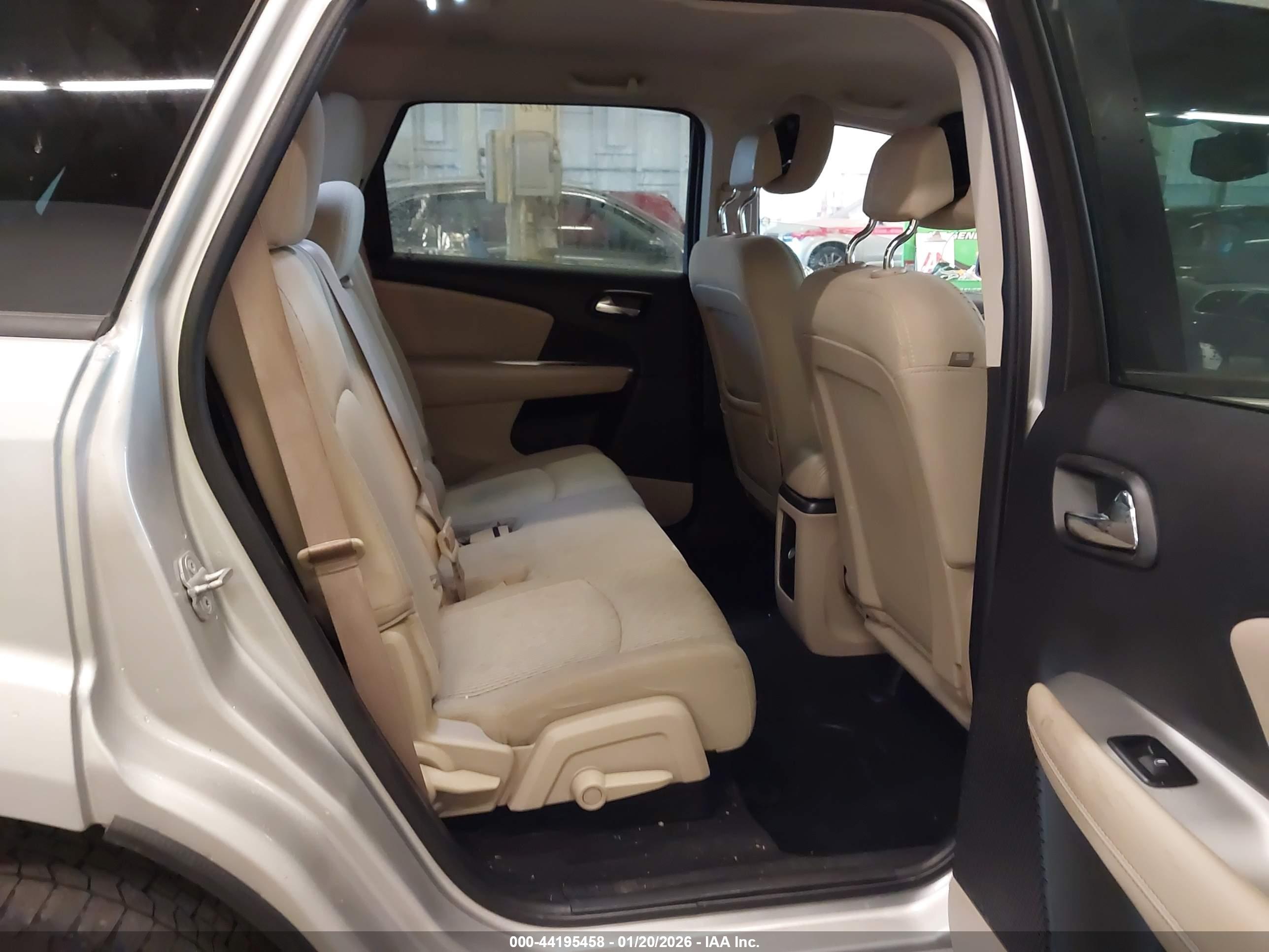 DODGE JOURNEY image 8