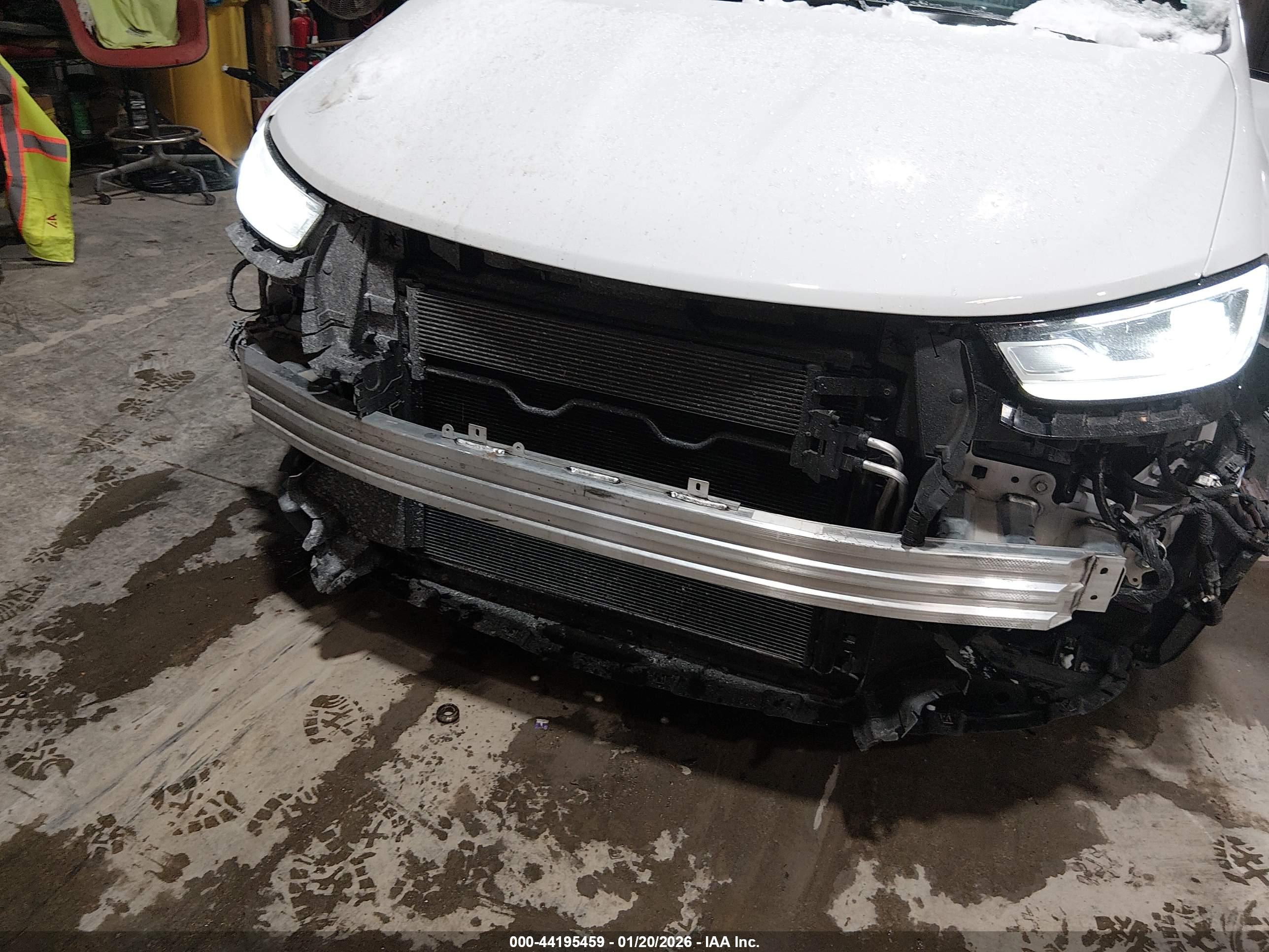 CHRYSLER PACIFICA image 6