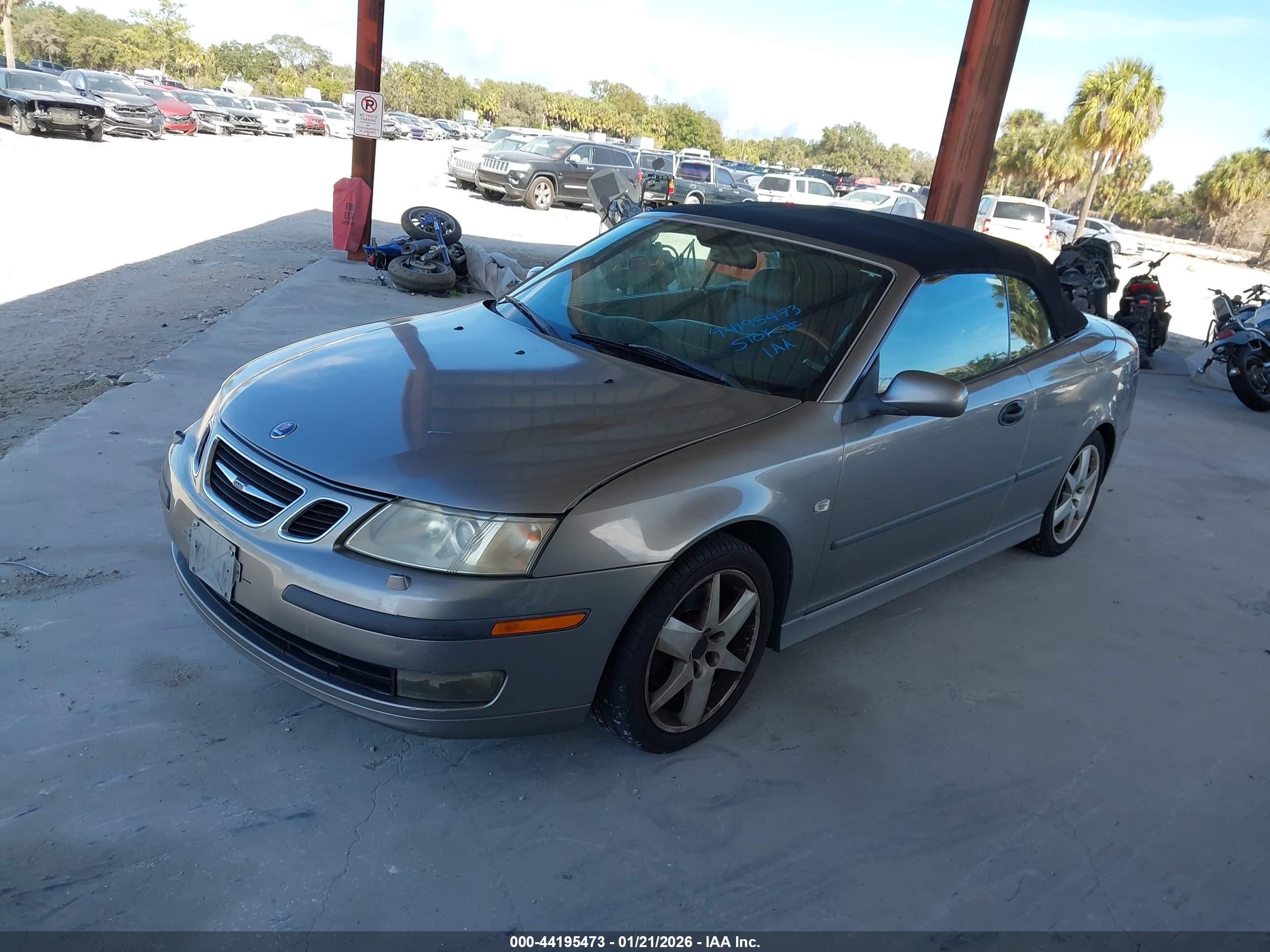 SAAB 9-3 image 2