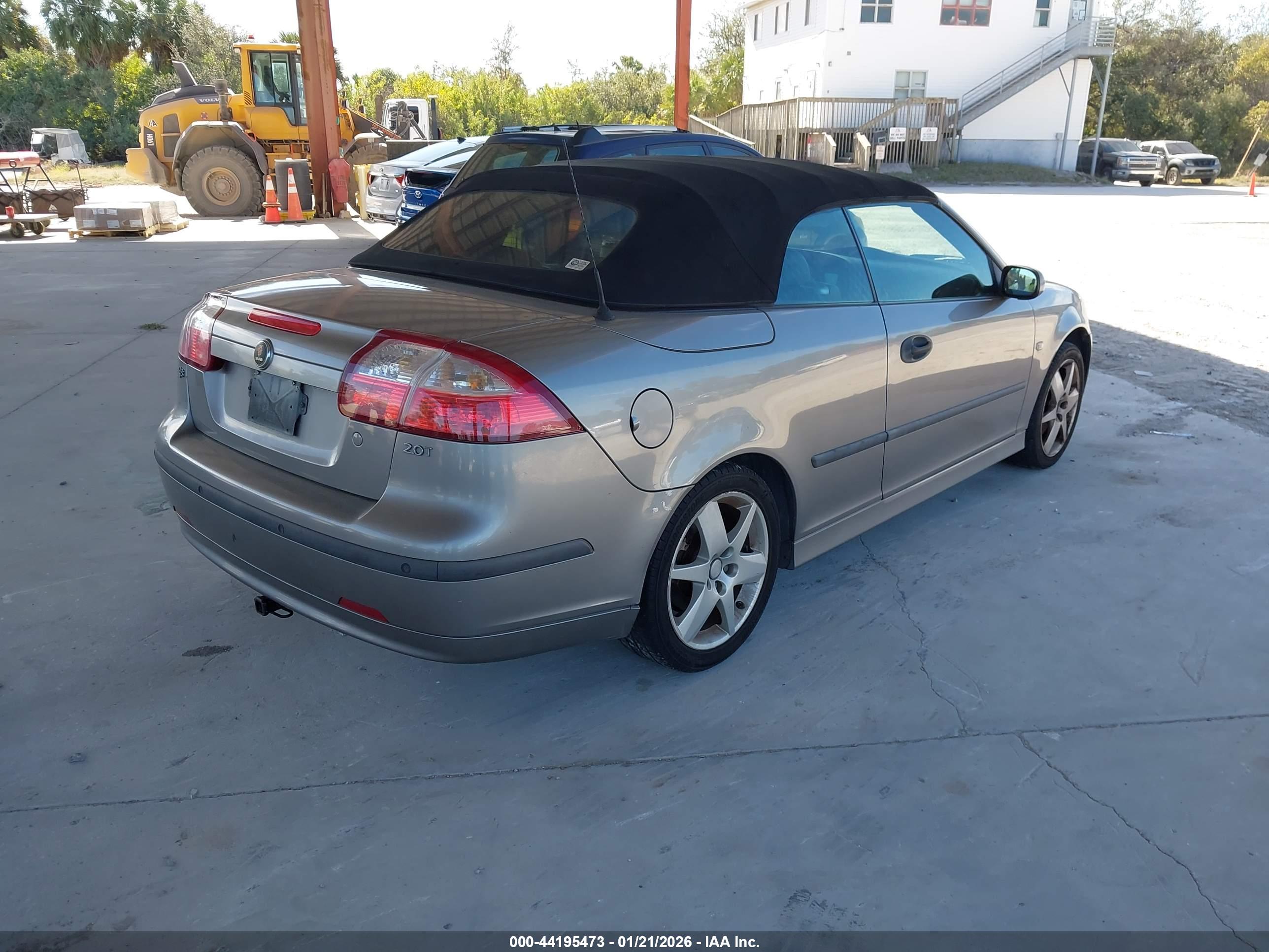SAAB 9-3 image 4