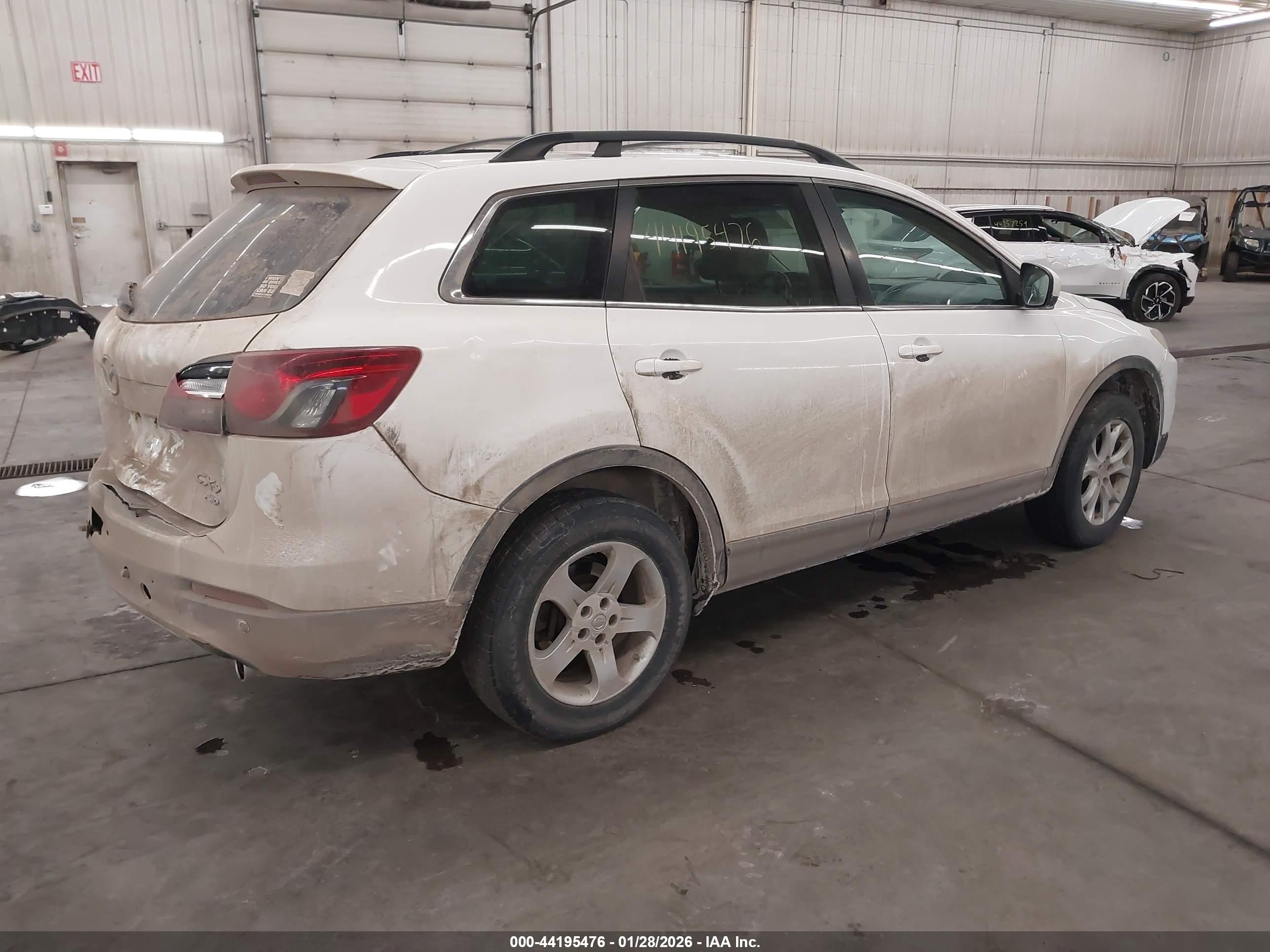 MAZDA CX-9 image 4