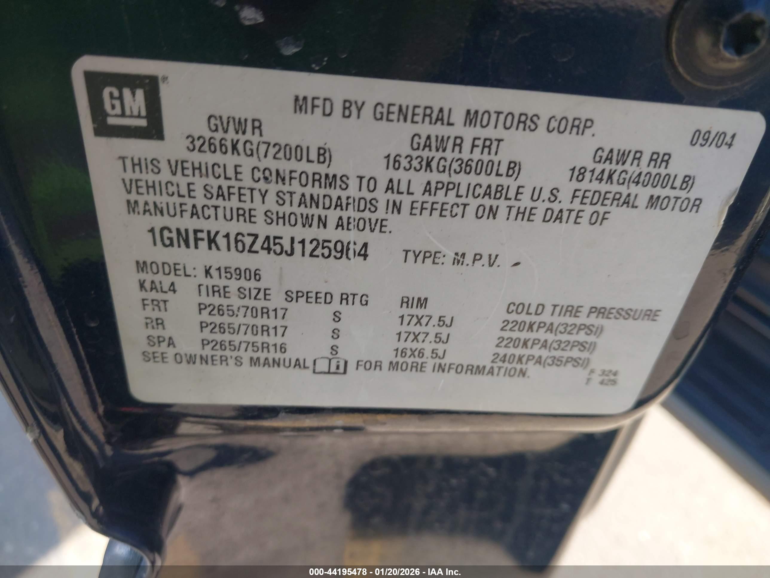 CHEVROLET SUBURBAN image 9