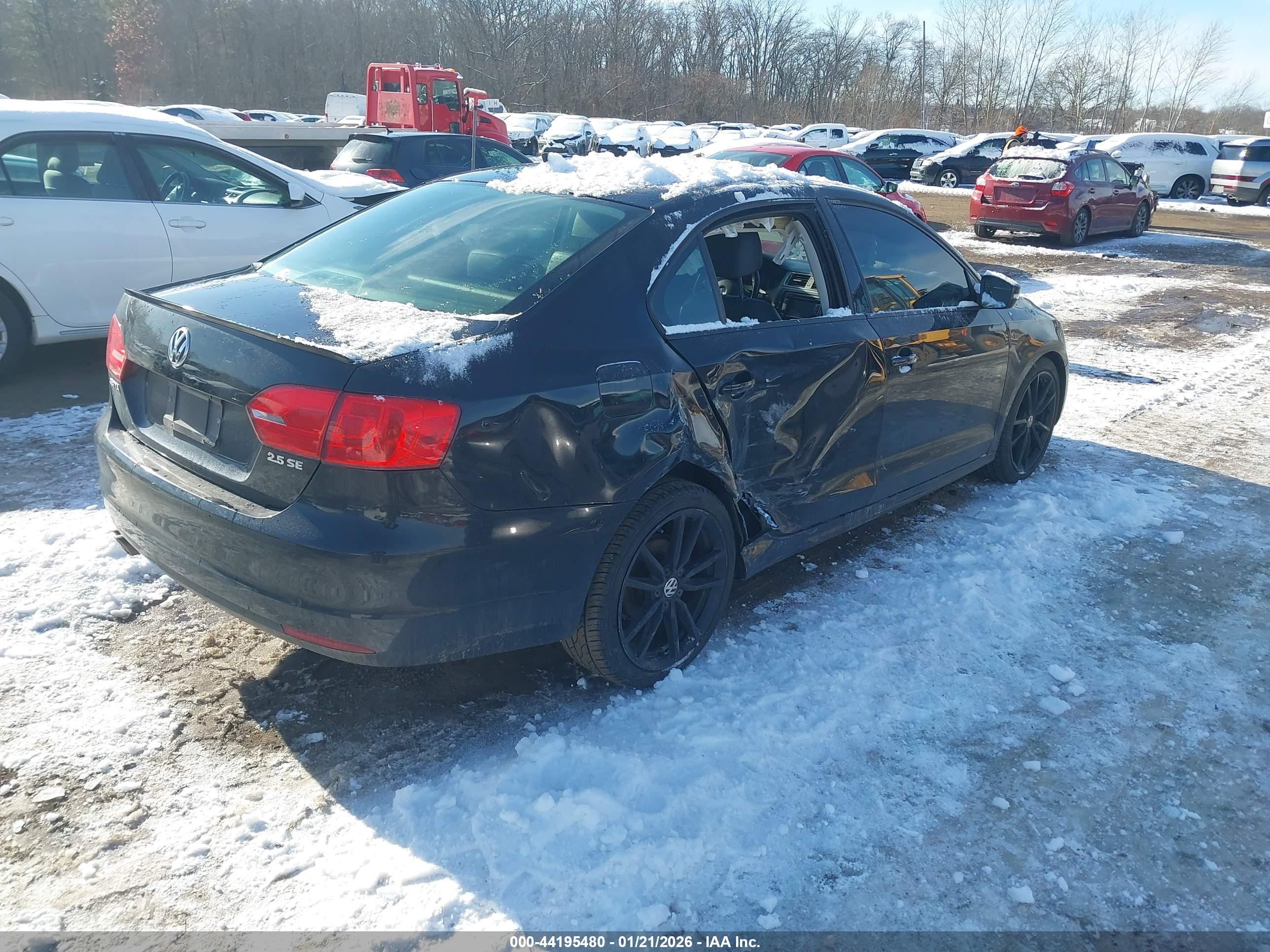 VOLKSWAGEN JETTA image 4