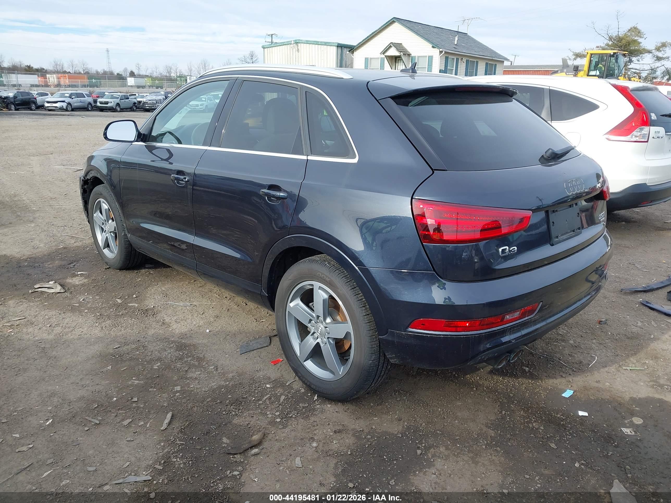AUDI Q3 image 3