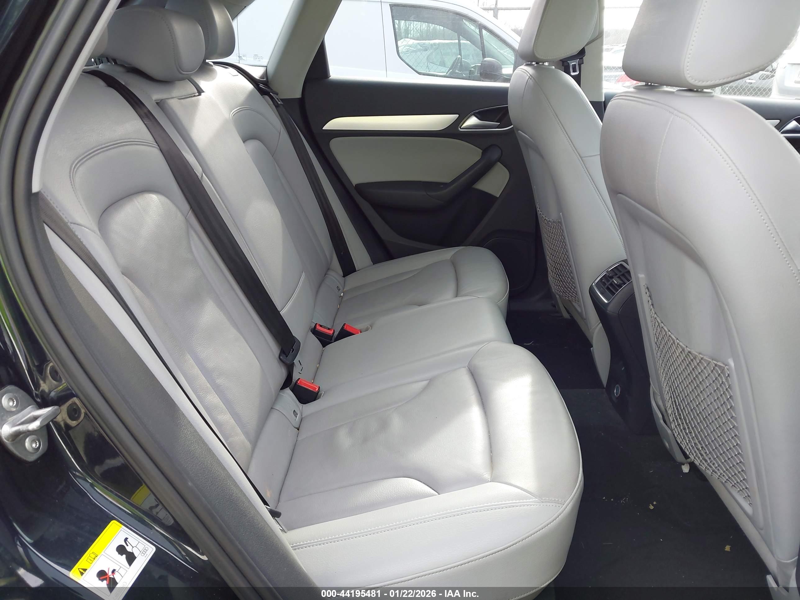 AUDI Q3 image 8