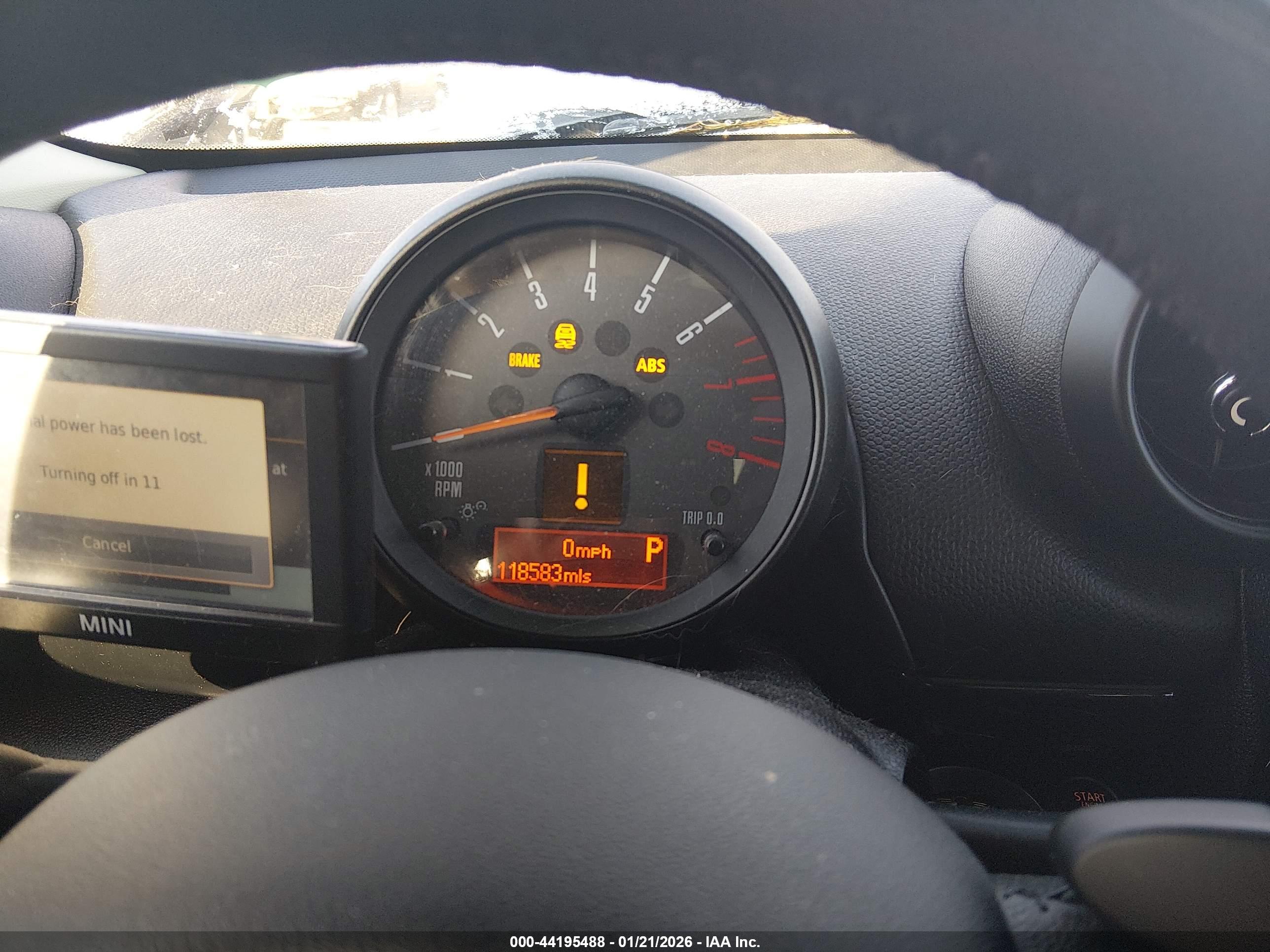 MINI COUNTRYMAN image 7