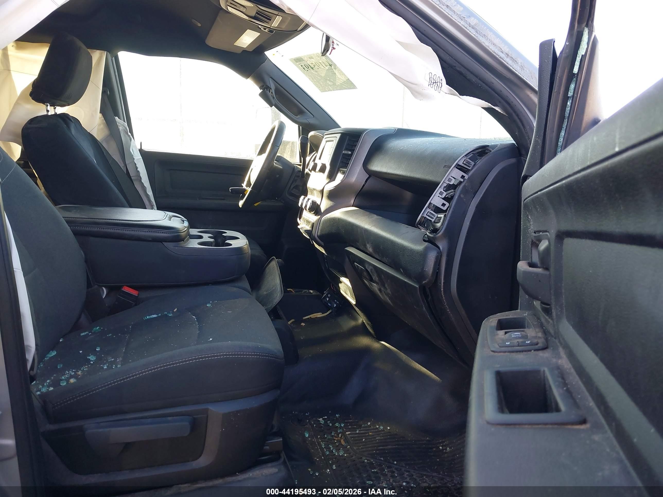RAM 3500 image 5