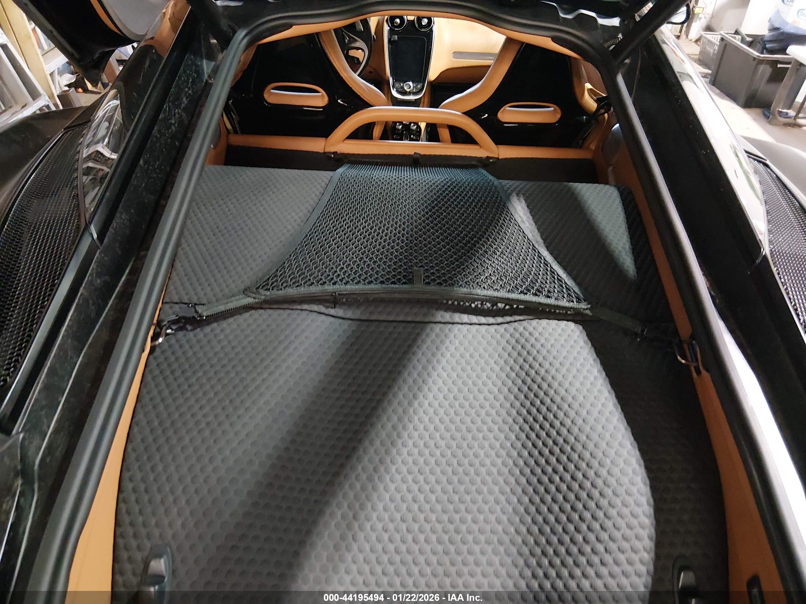 MCLAREN GT image 8