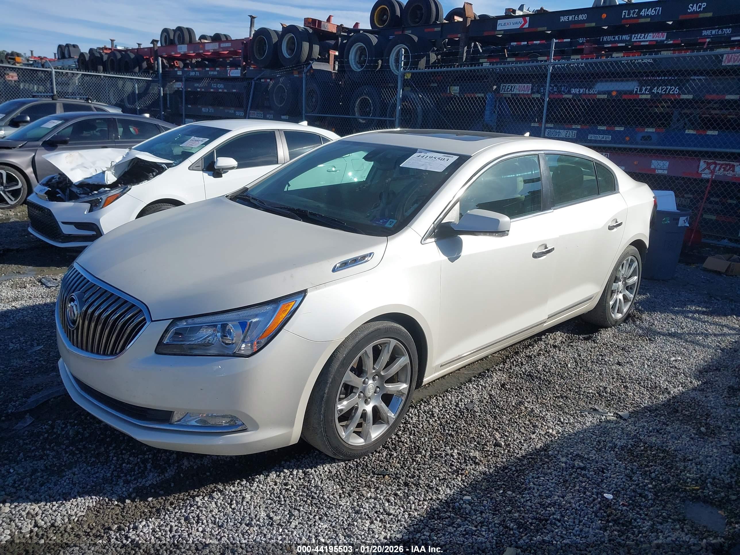 BUICK LACROSSE image 2