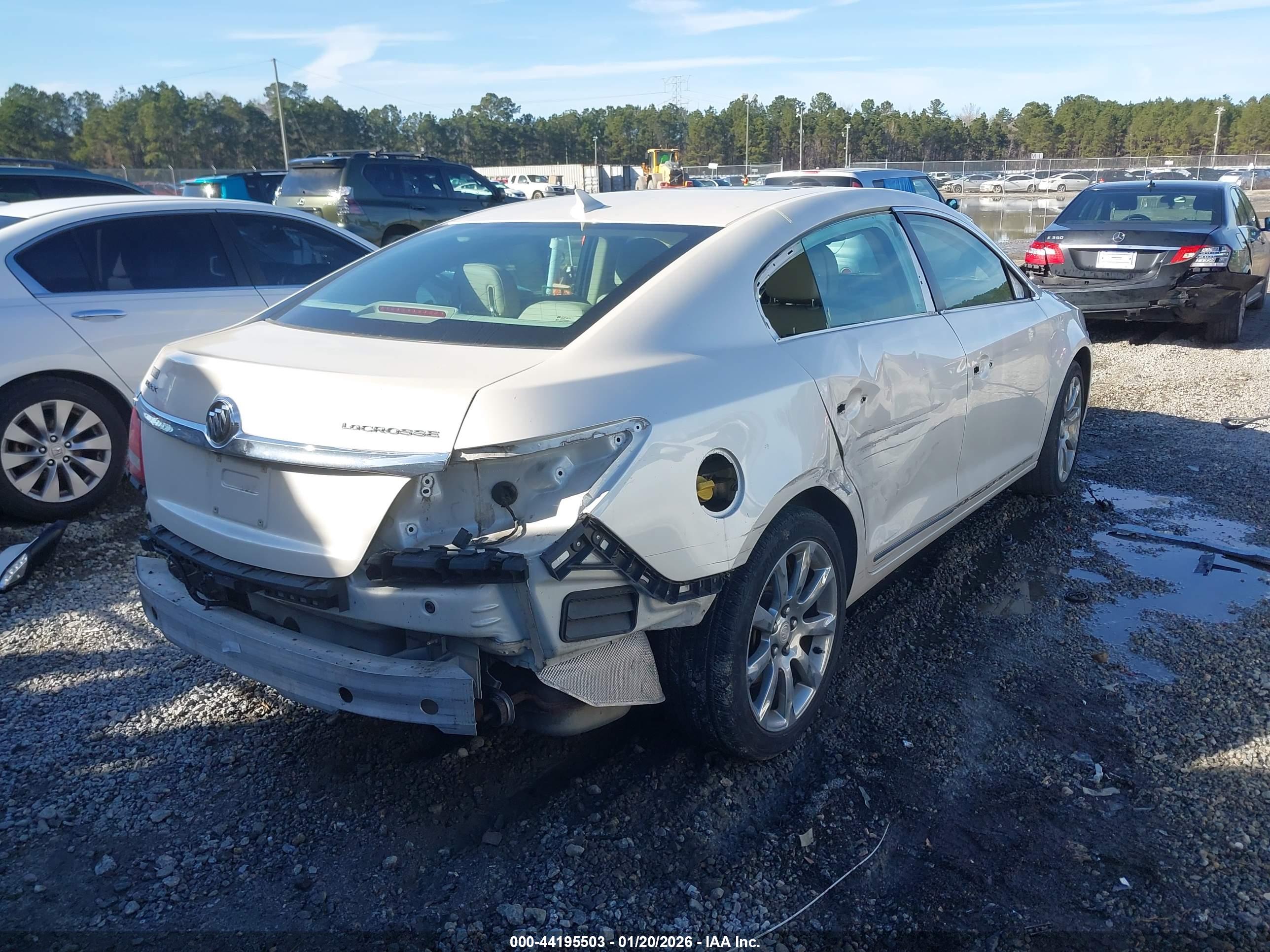 BUICK LACROSSE image 4