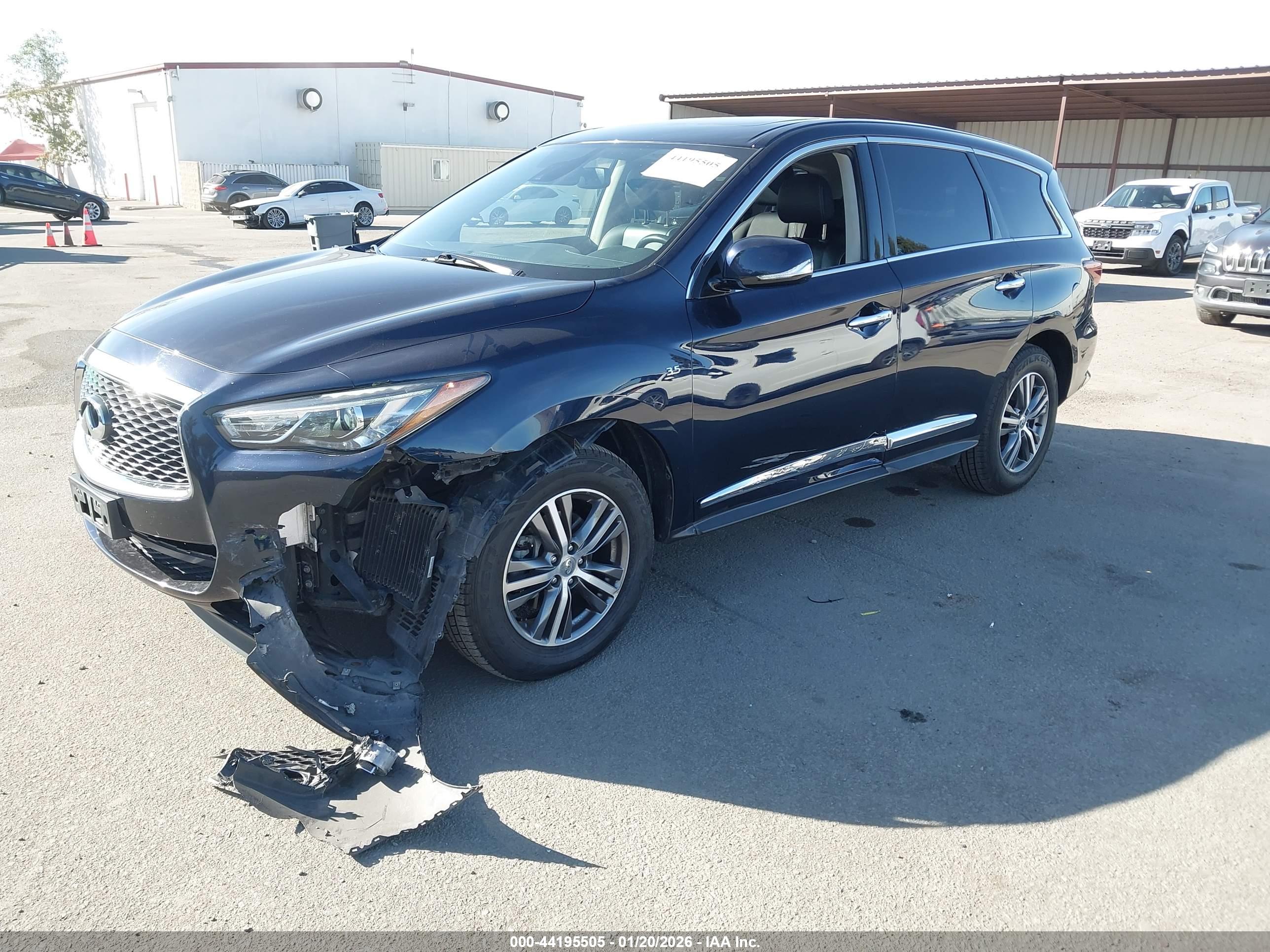 INFINITI QX60 image 2
