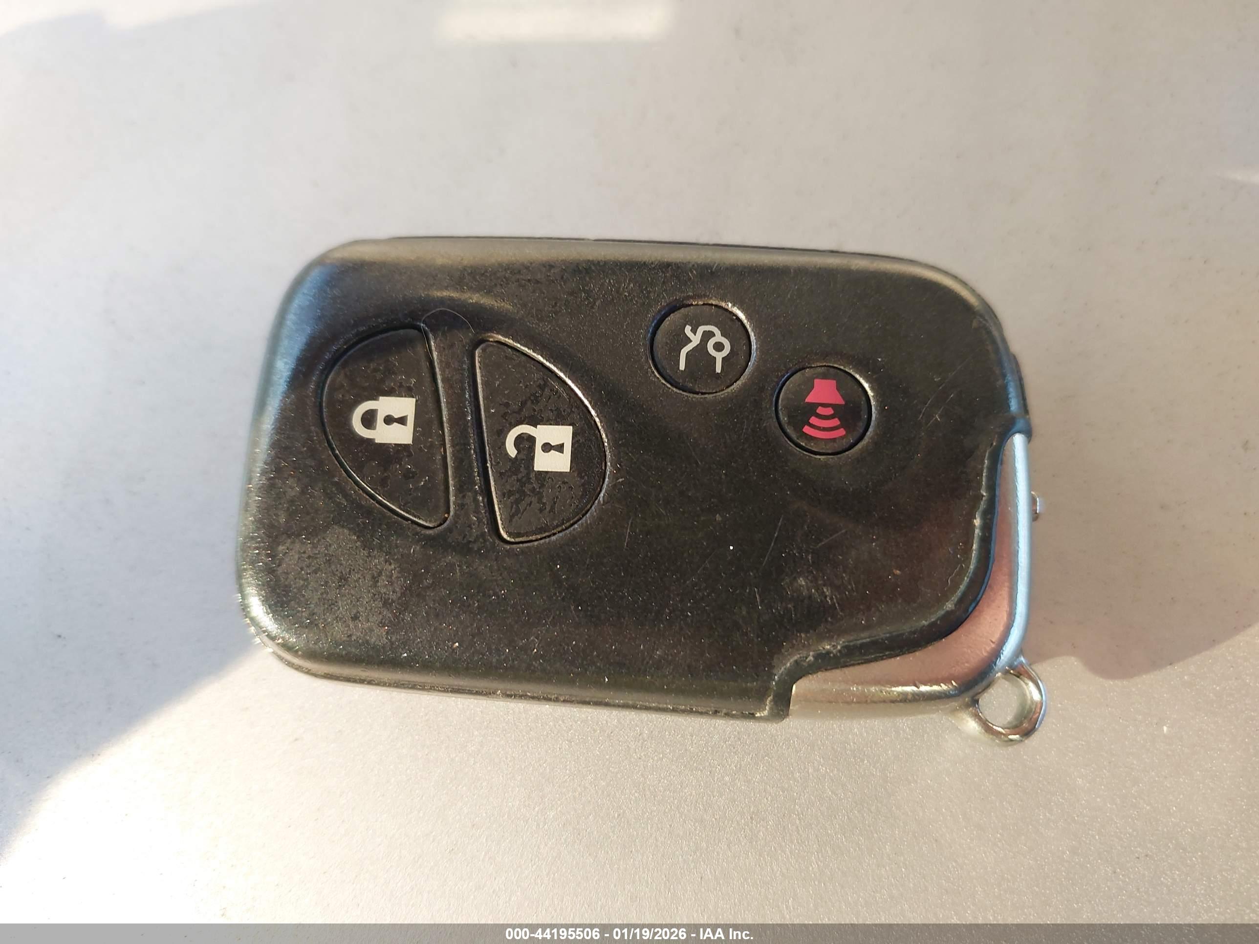 LEXUS IS image 11