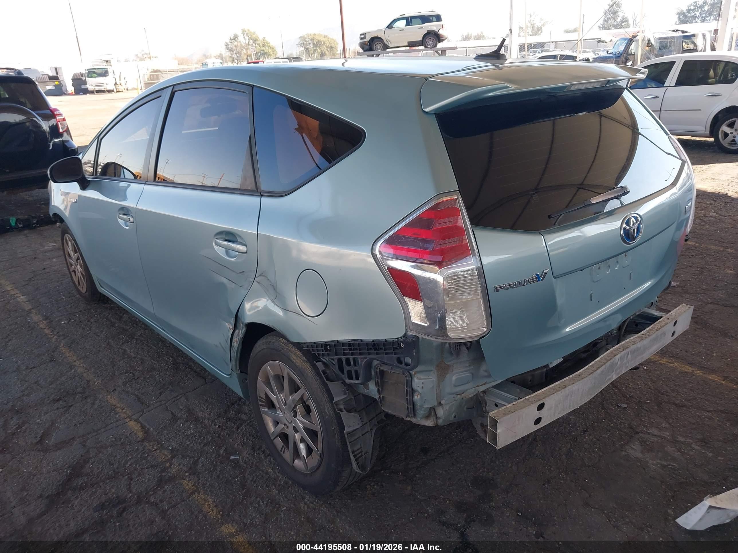 TOYOTA PRIUS image 3