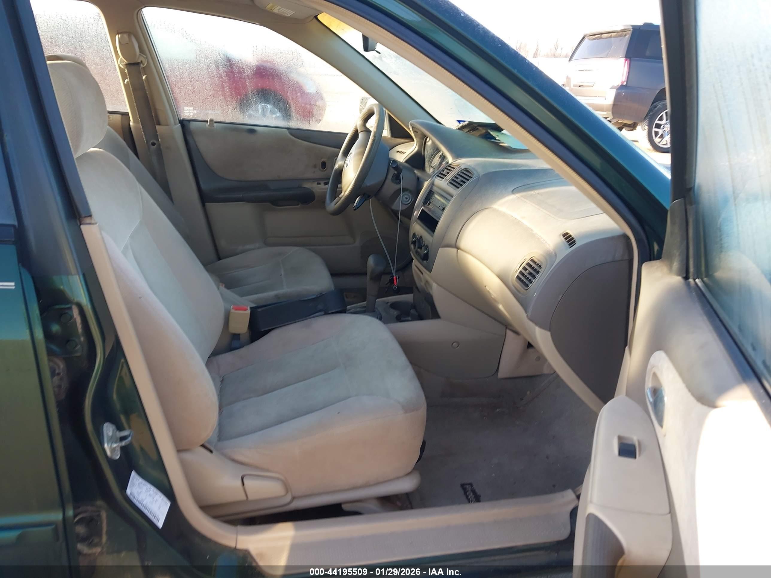 MAZDA PROTEGE image 5