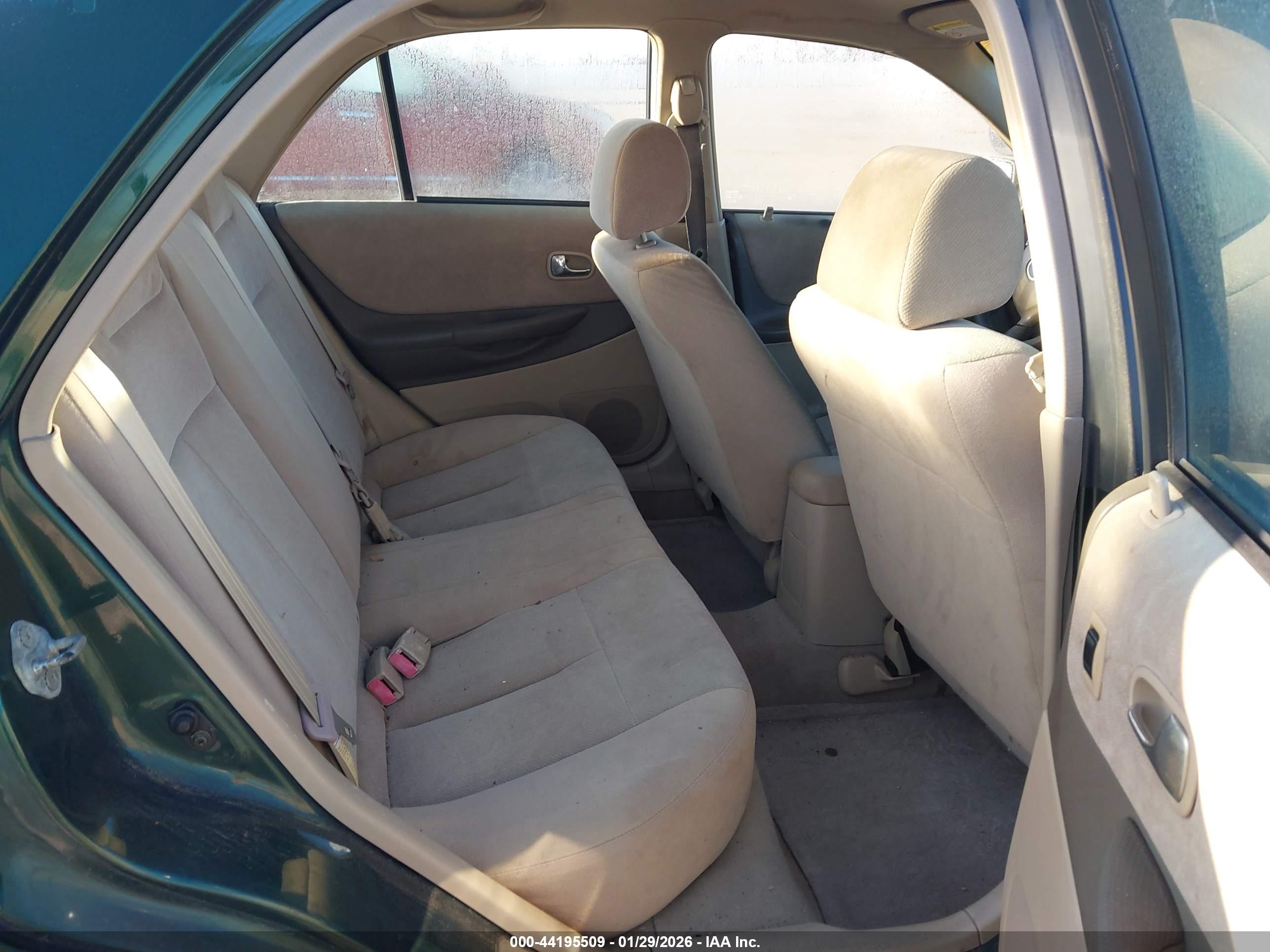 MAZDA PROTEGE image 8