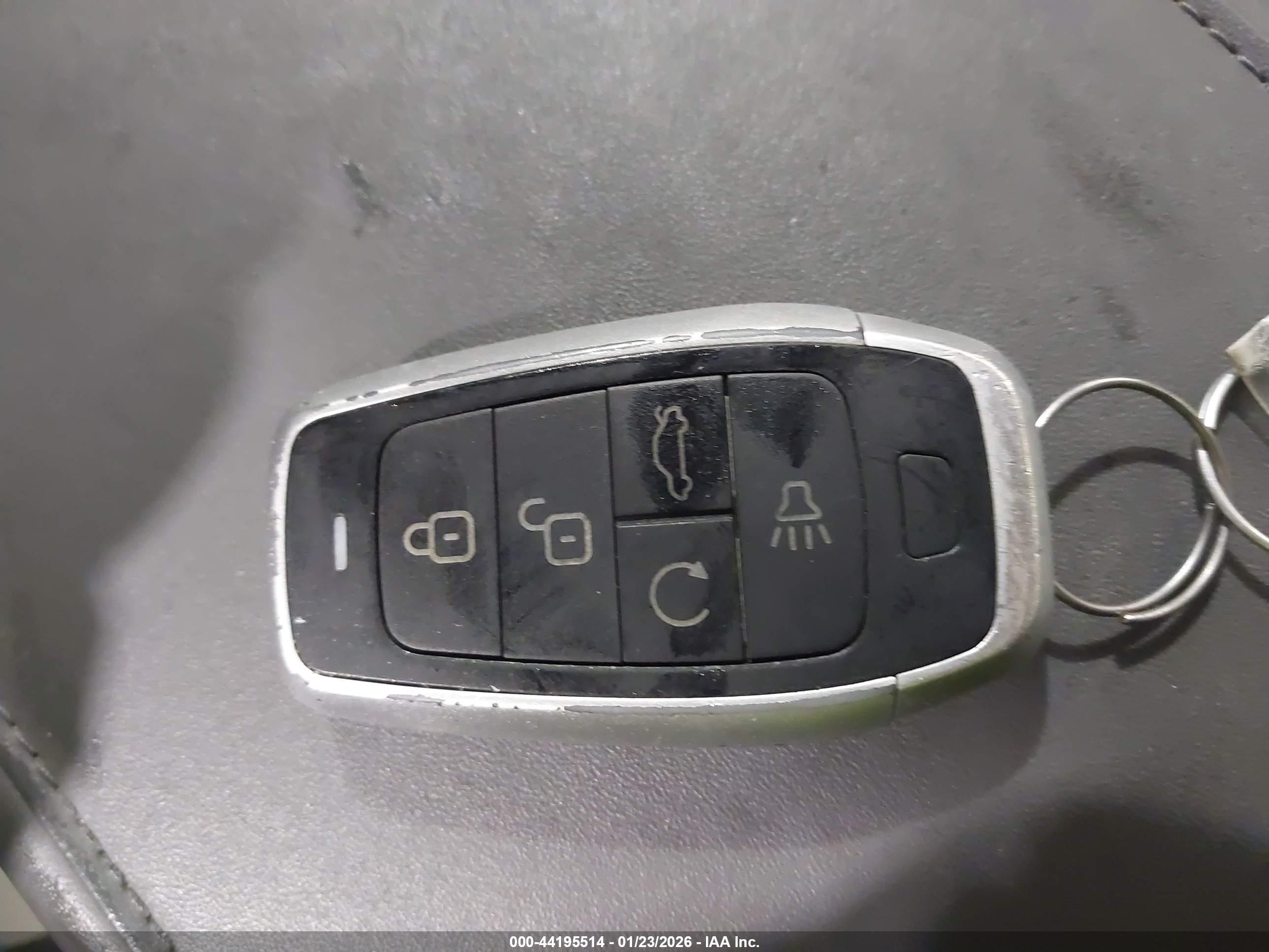 HYUNDAI SONATA image 11