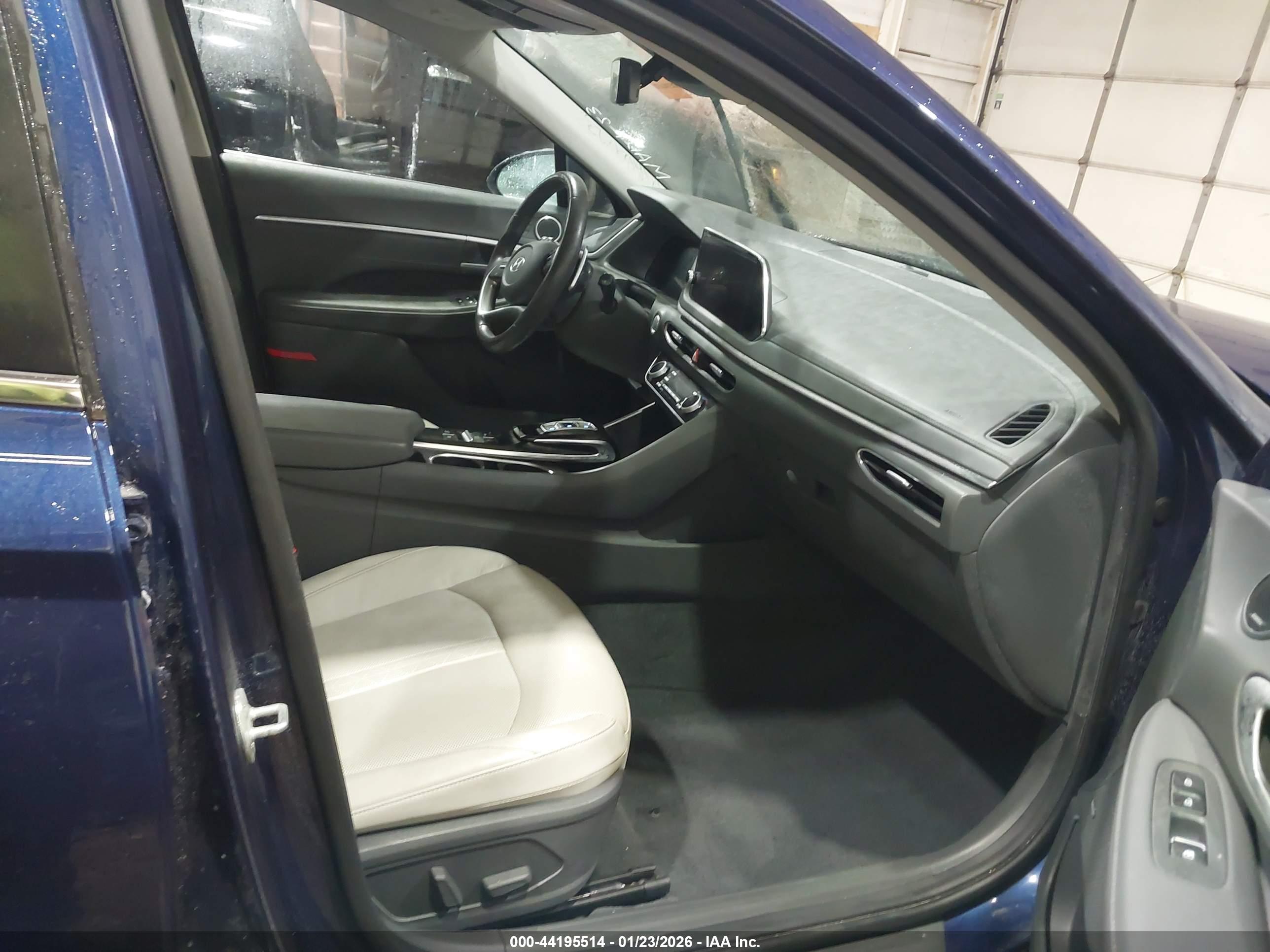 HYUNDAI SONATA image 5