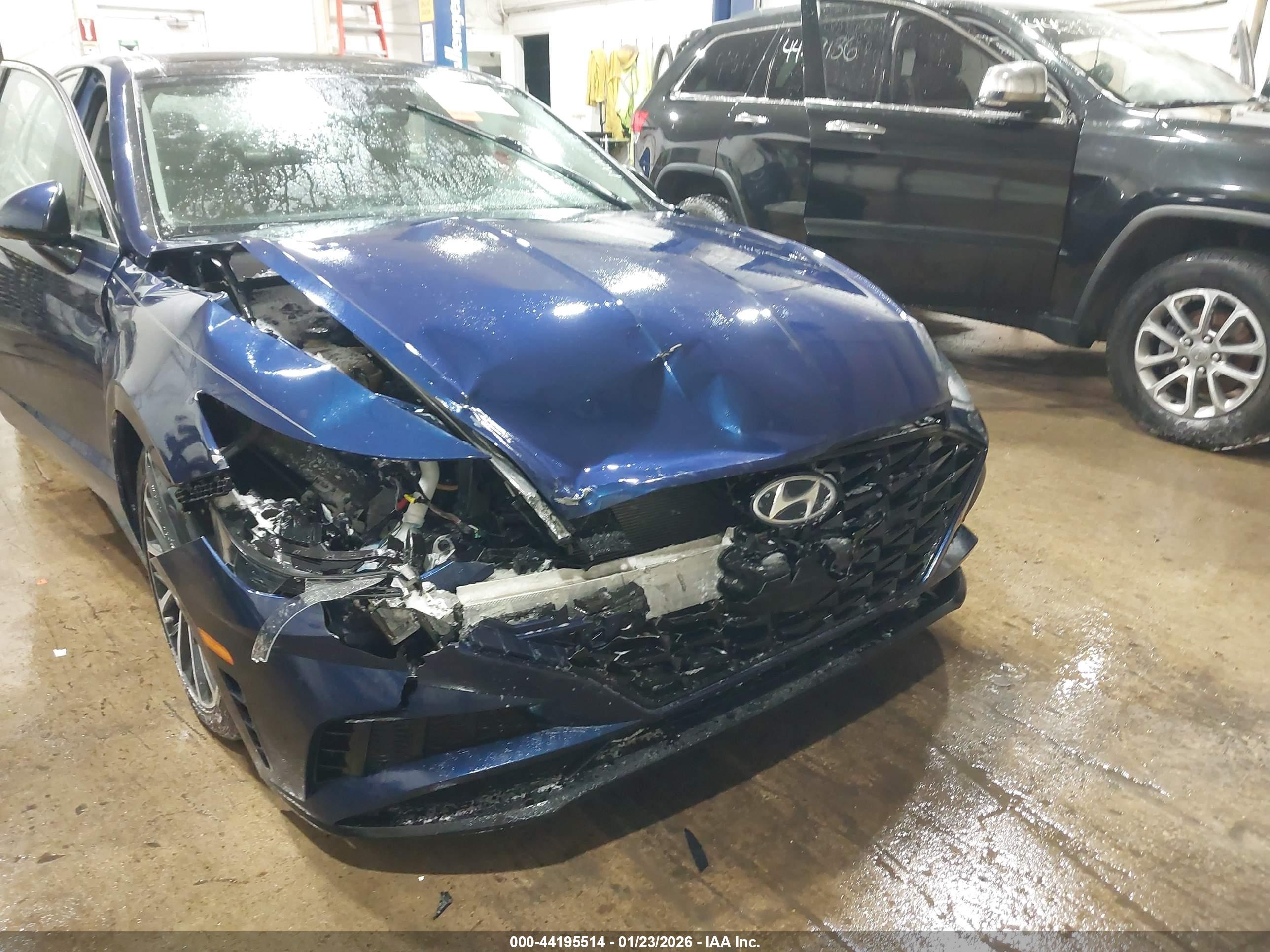 HYUNDAI SONATA image 6