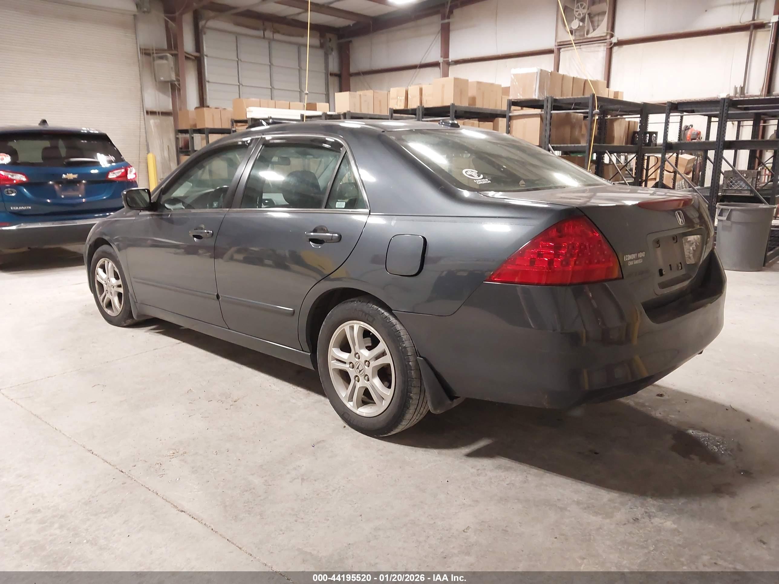 HONDA ACCORD image 3