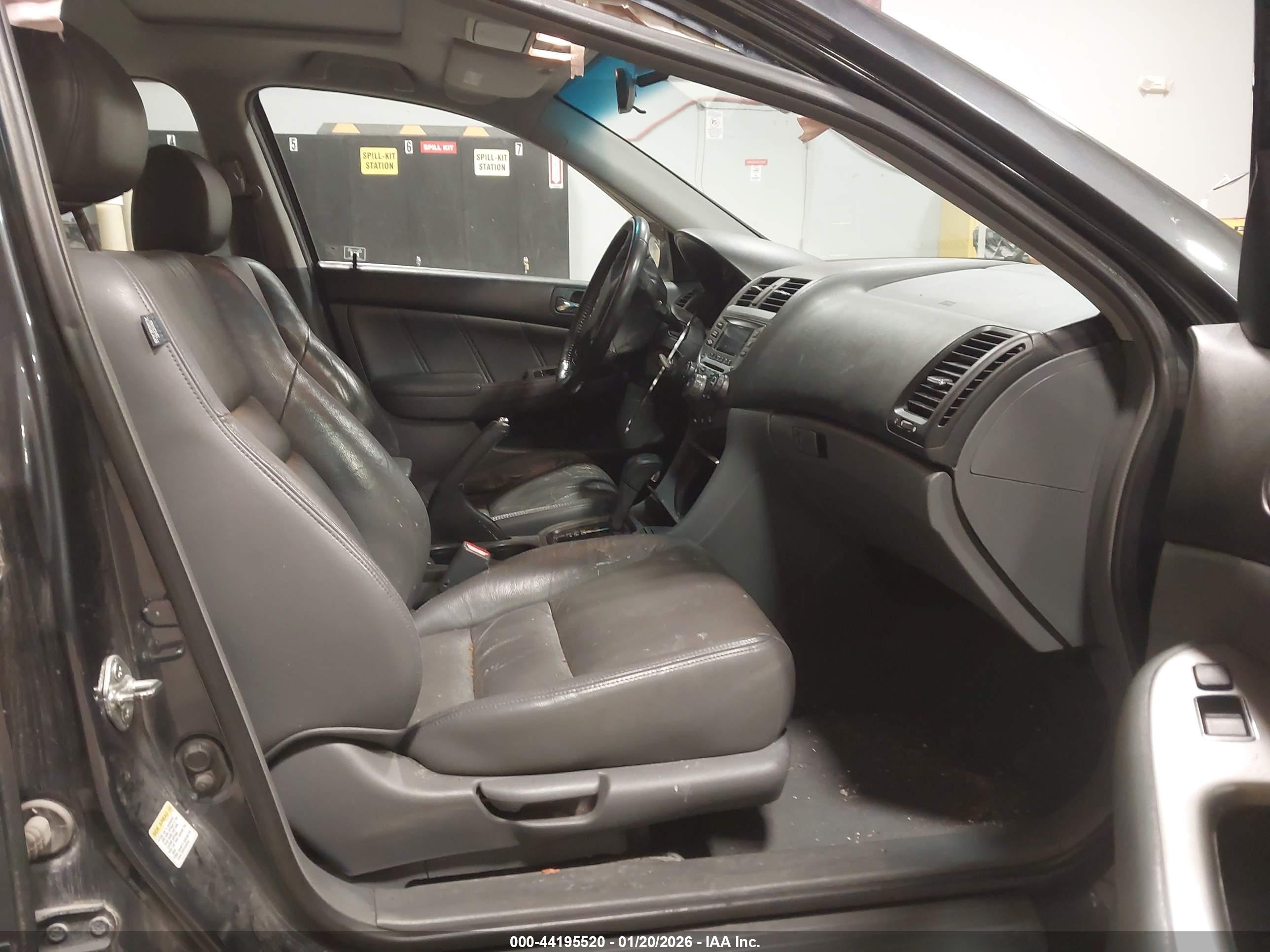HONDA ACCORD image 5