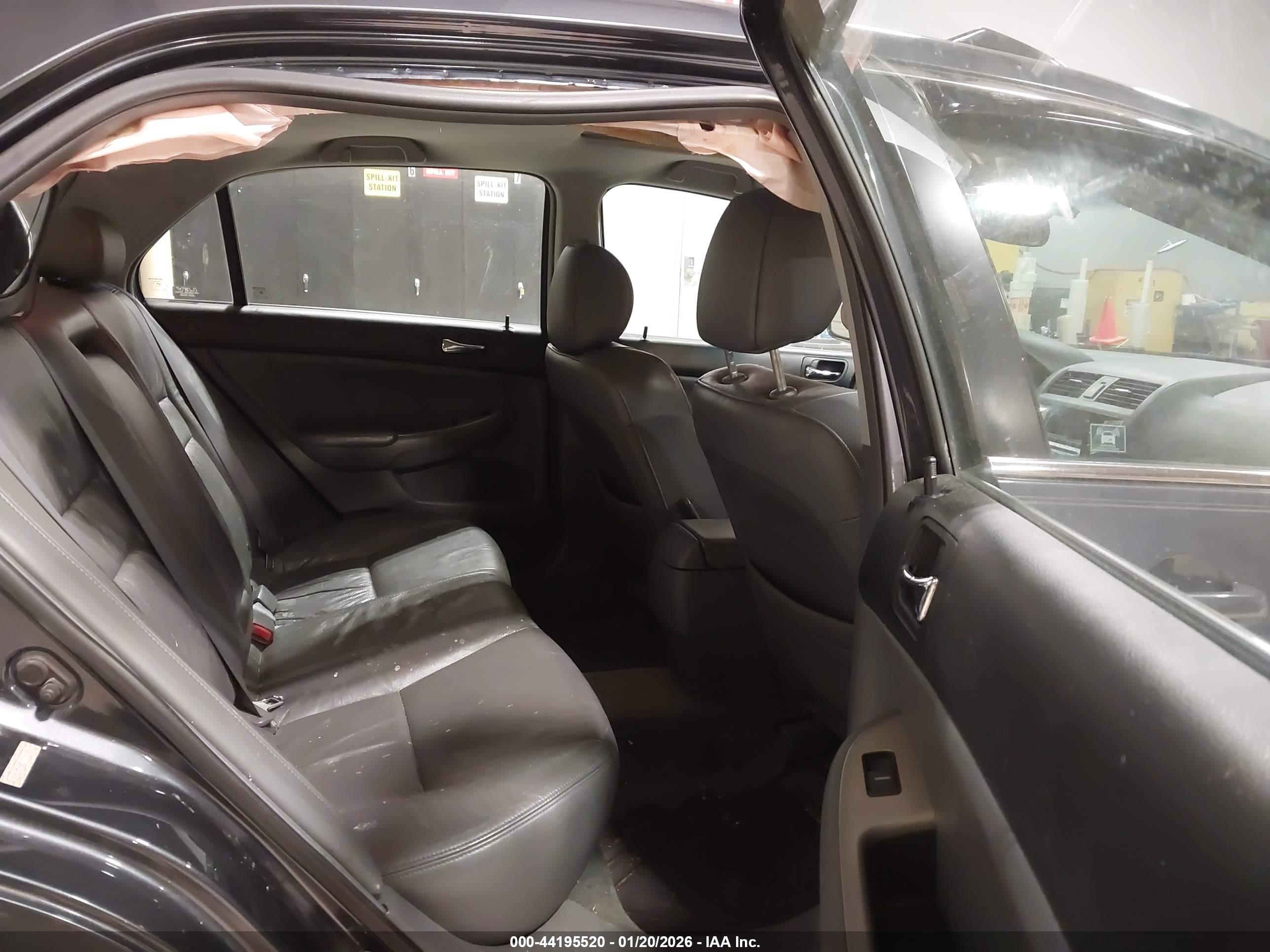 HONDA ACCORD image 8