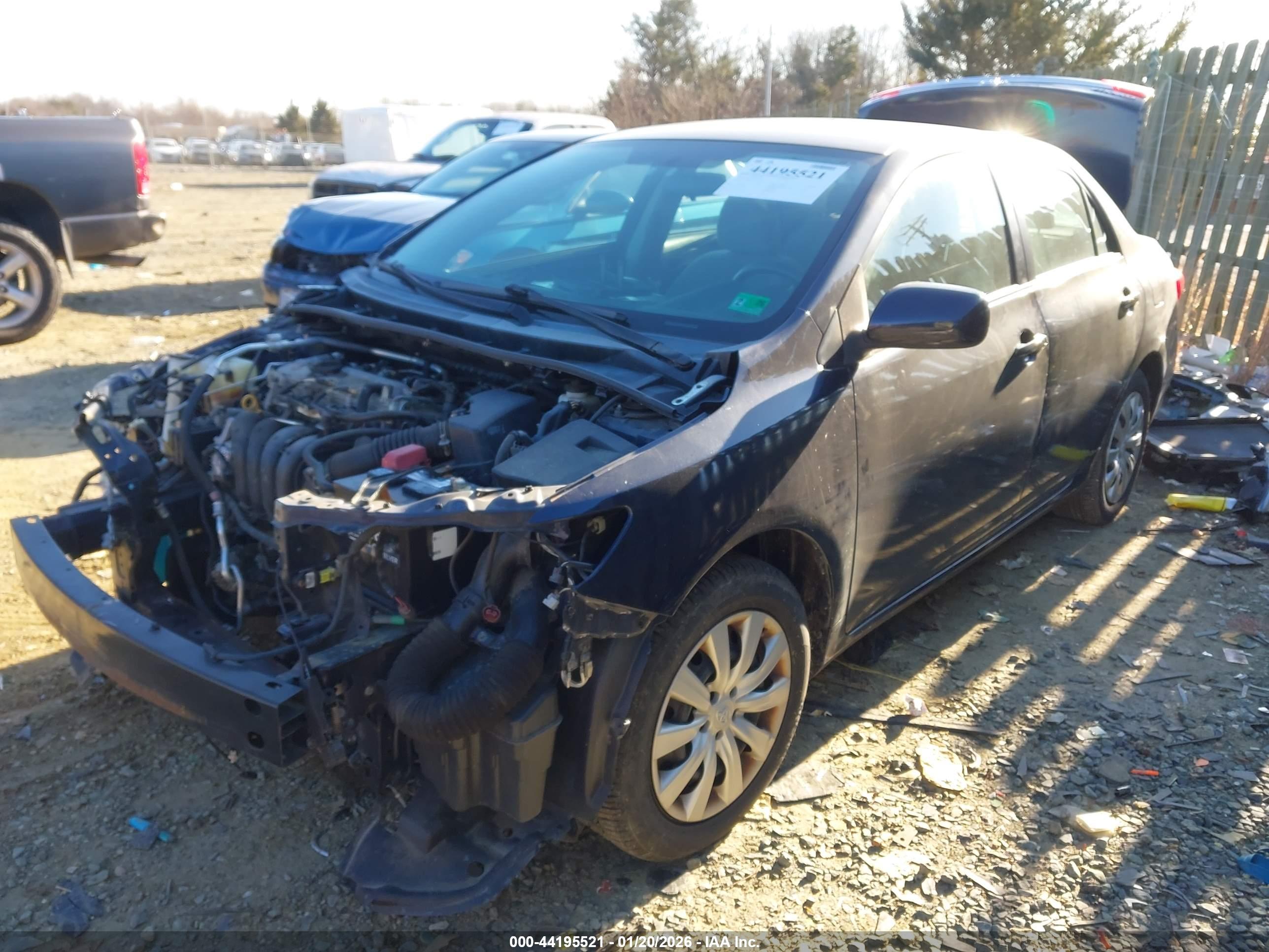 TOYOTA COROLLA image 2