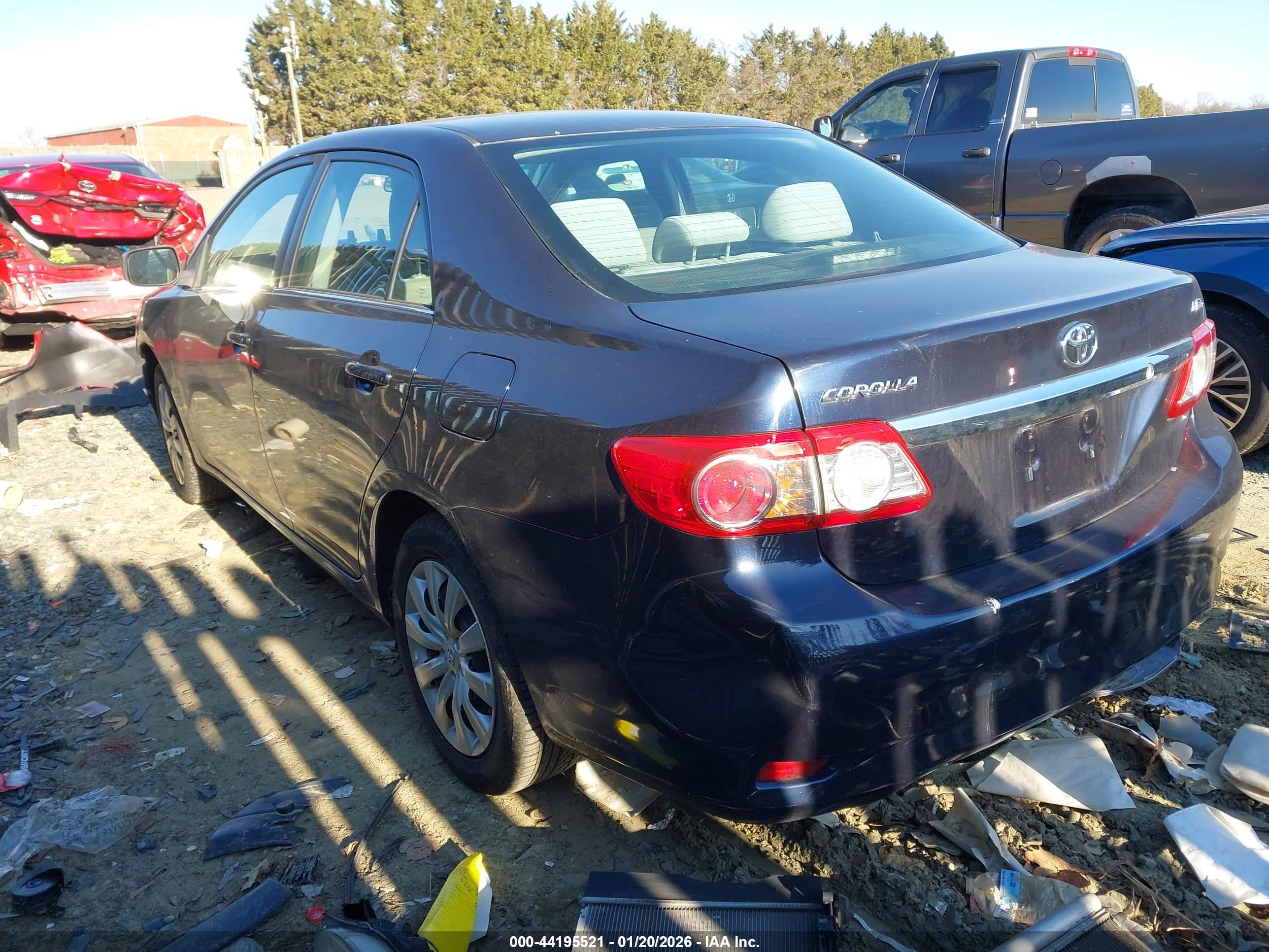 TOYOTA COROLLA image 3