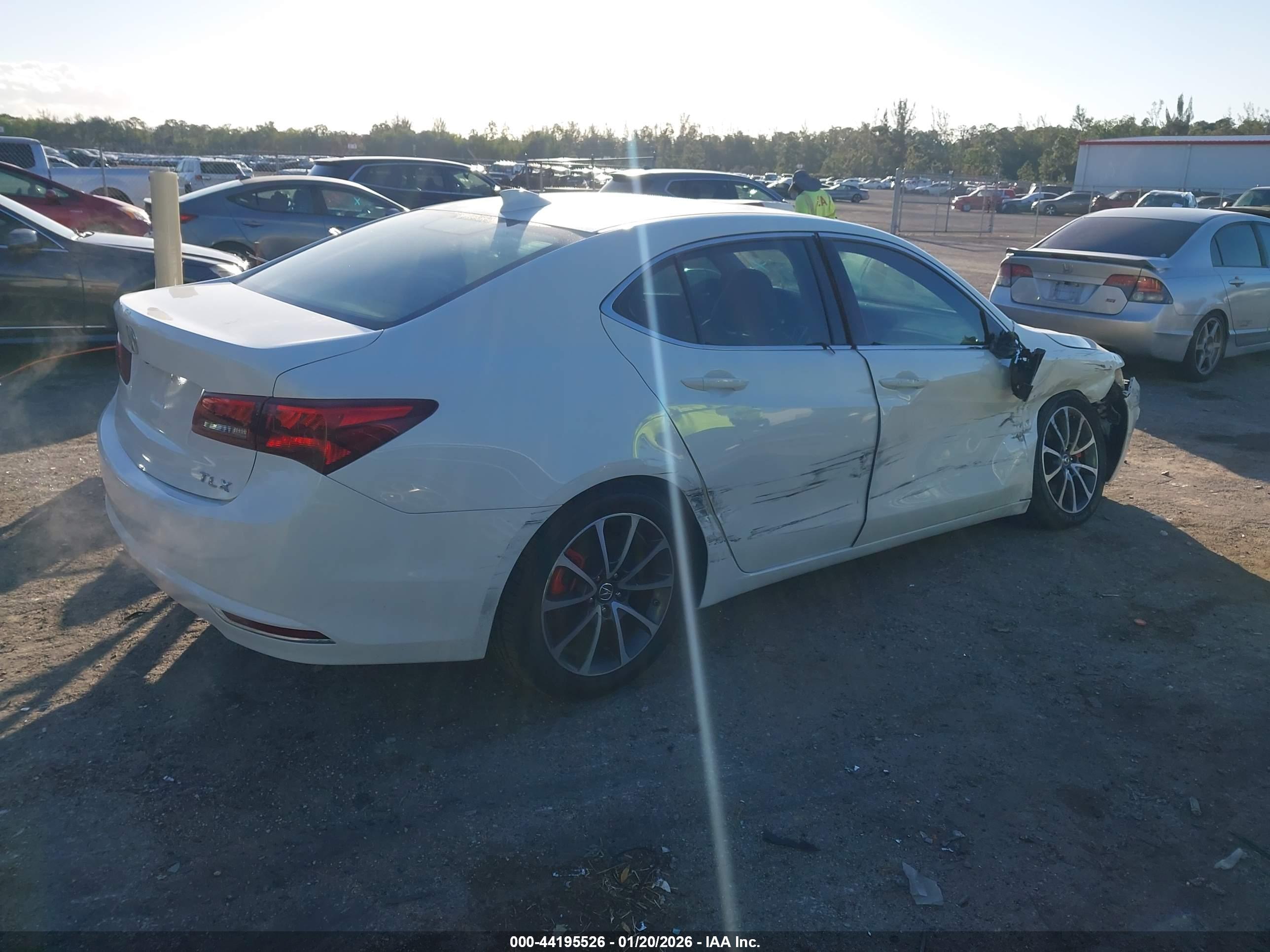 ACURA TLX image 4