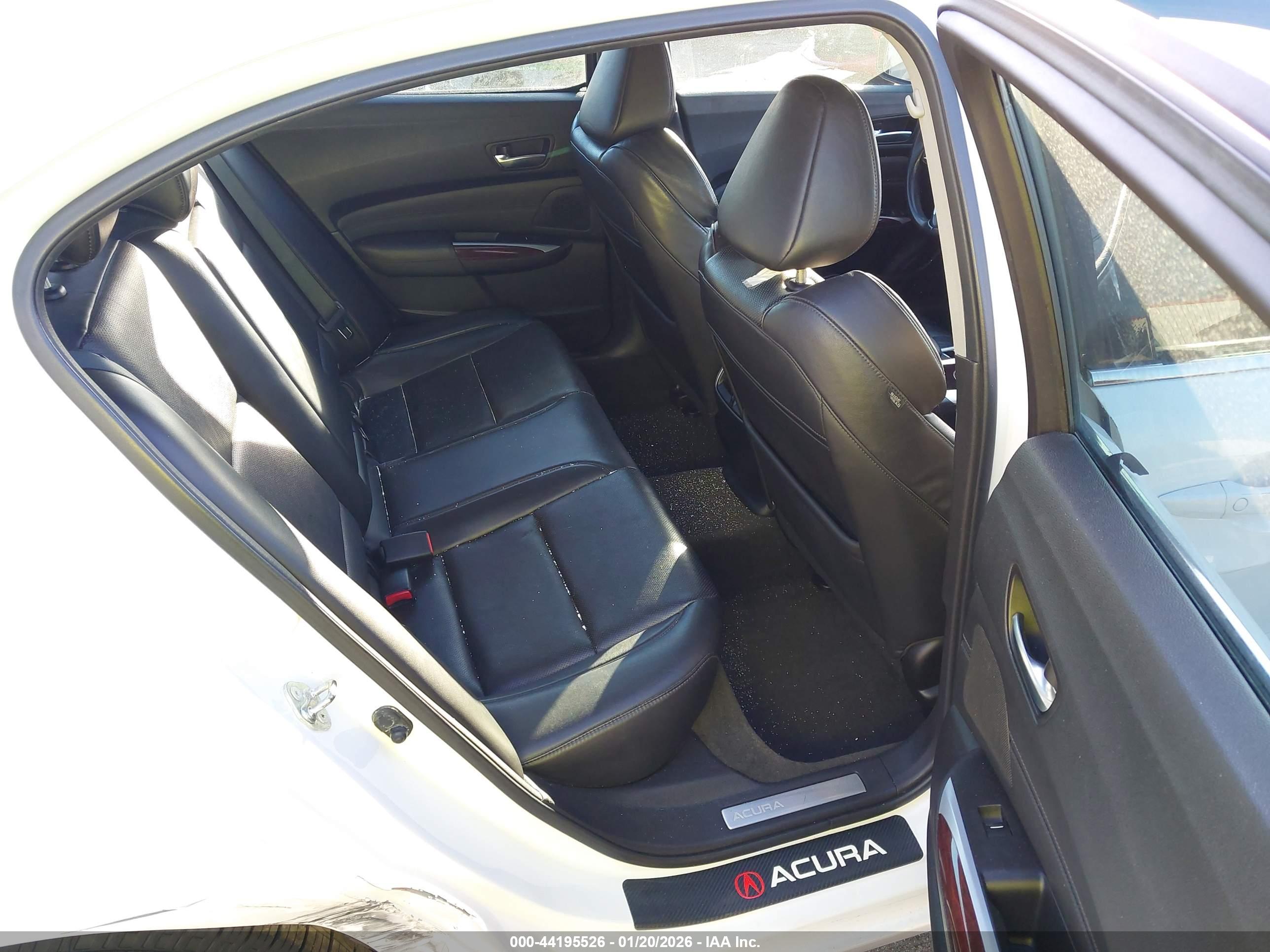 ACURA TLX image 8